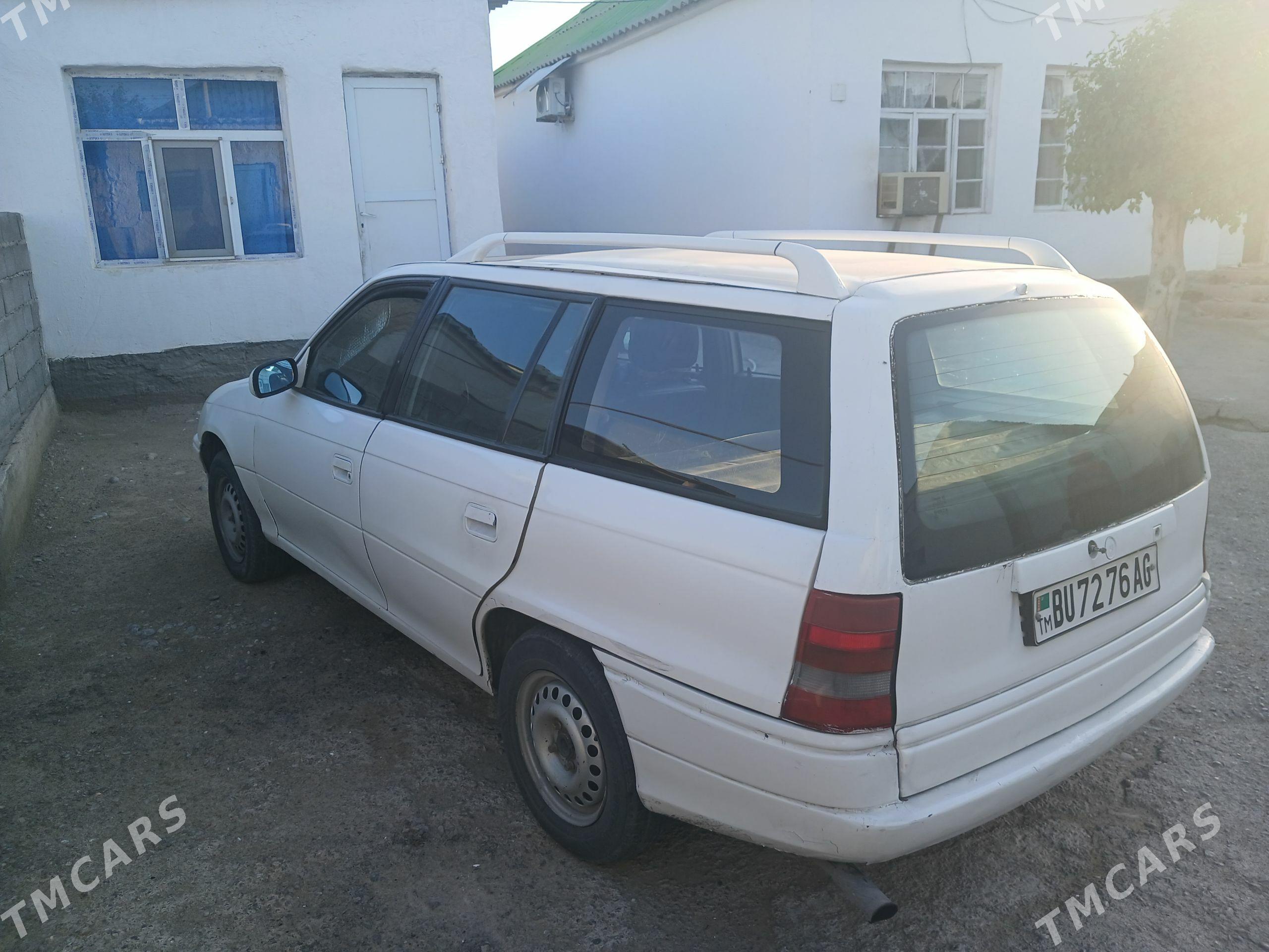 Opel Astra 1992 - 25 000 TMT - Гуртли - img 1