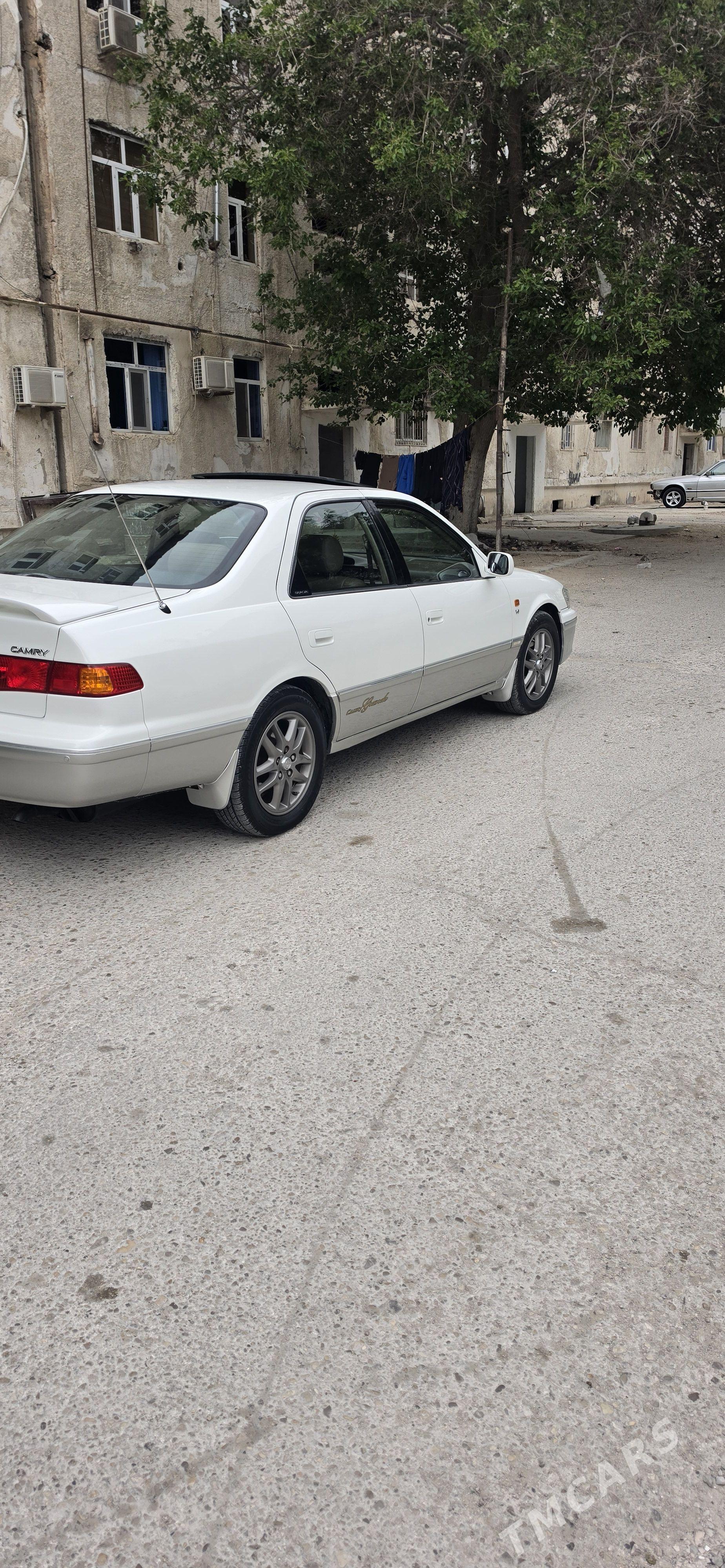 Toyota Camry 1998 - 185 000 TMT - Этрек - img 1