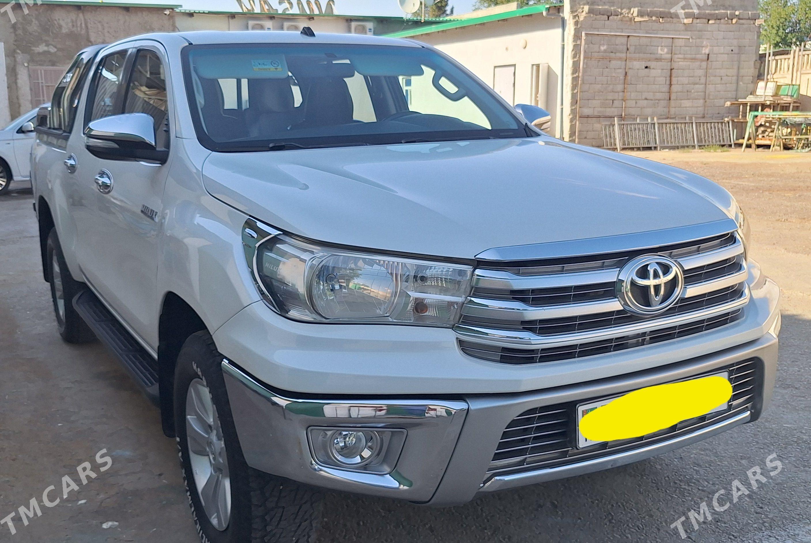 Toyota Hilux 2016 - 507 000 TMT - Ашхабад - img 1