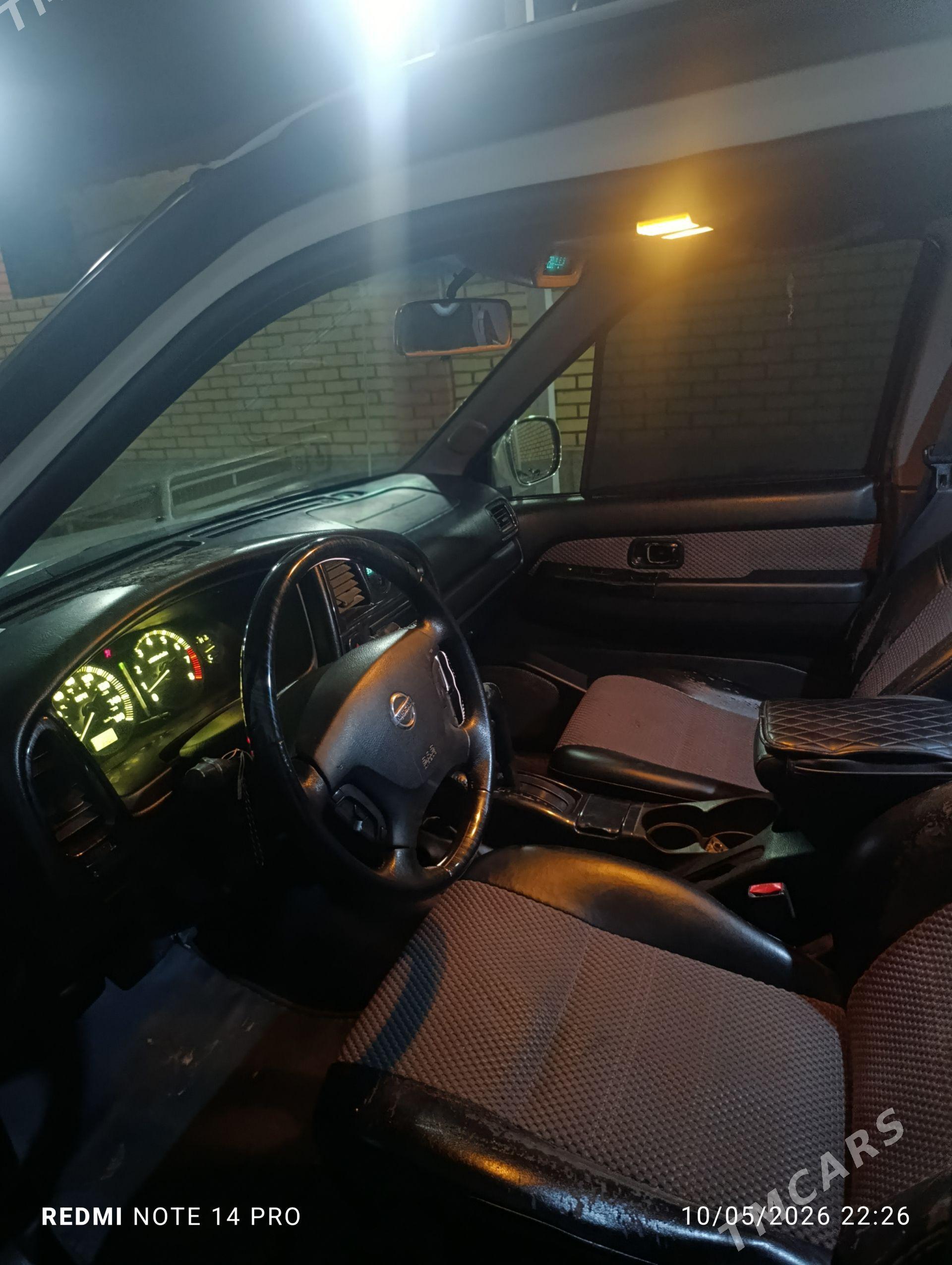 Nissan Pathfinder 2002 - 155 000 TMT - Dänew - img 1