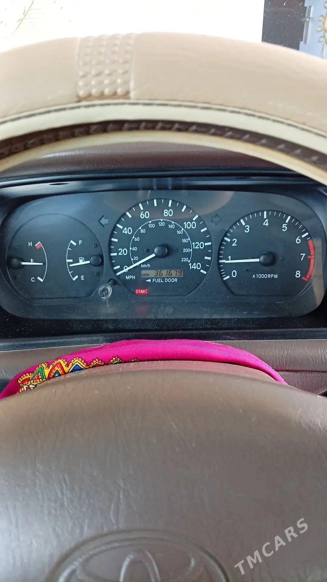 Toyota Camry 2000 - 200 000 TMT - Dänew - img 1