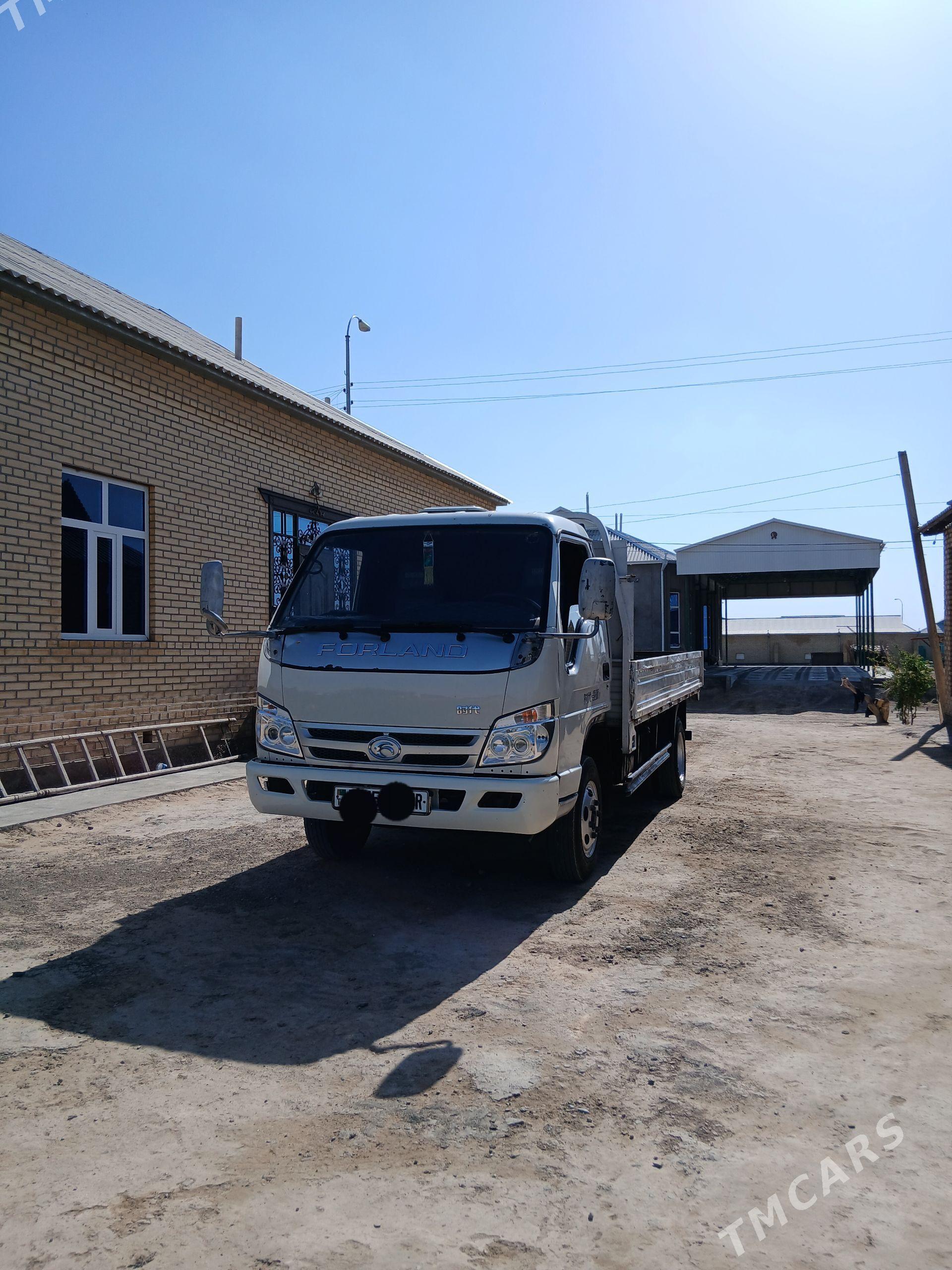 Forland H3 2014 - 149 000 TMT - Векильбазар - img 1