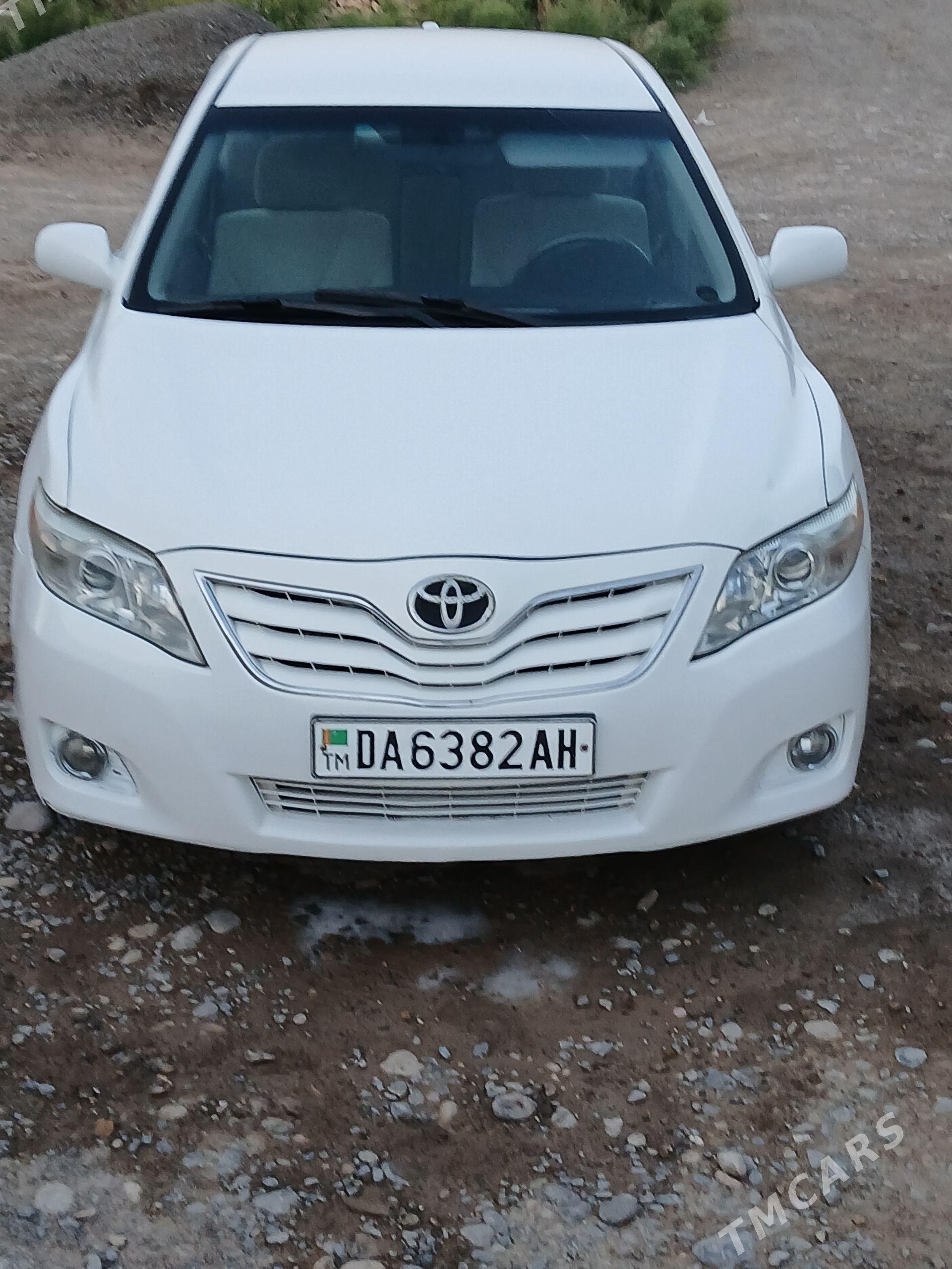 Toyota Camry 2009 - 210 000 TMT - Теджен - img 1