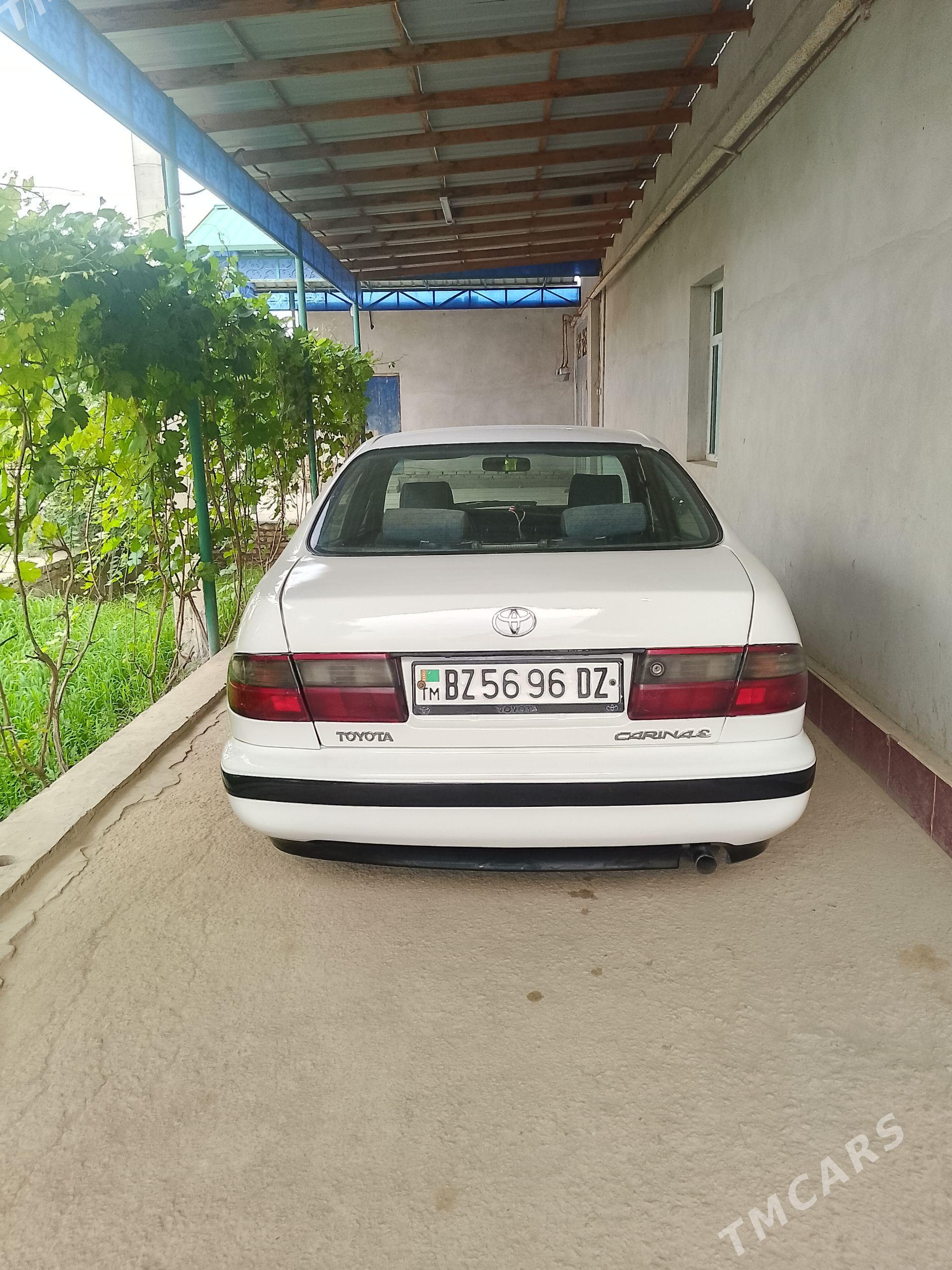 Toyota Carina 1993 - 80 000 TMT - Şabat etr. - img 1