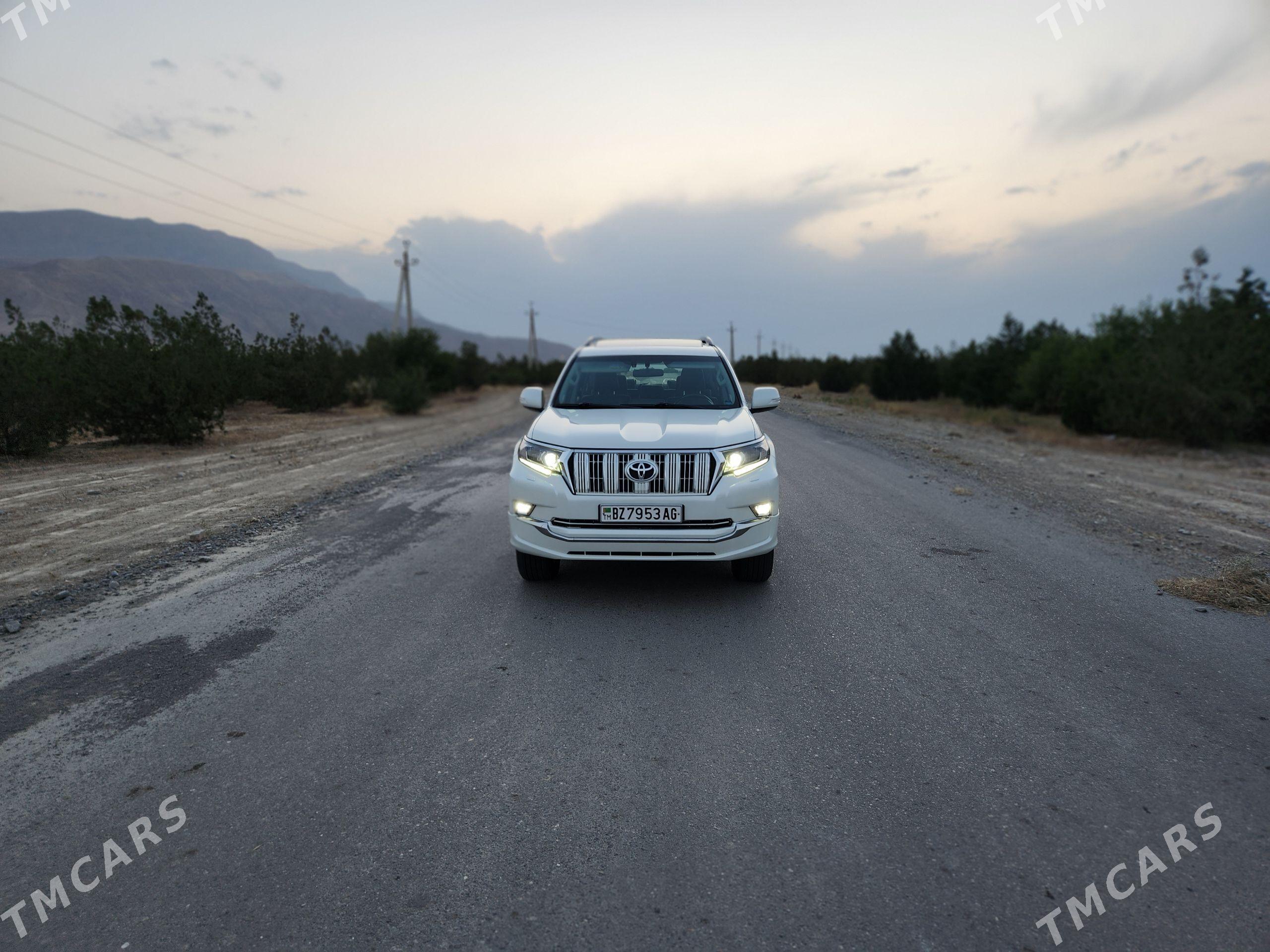 Toyota Land Cruiser Prado 2021 - 1 000 000 TMT - Бузмеин - img 1