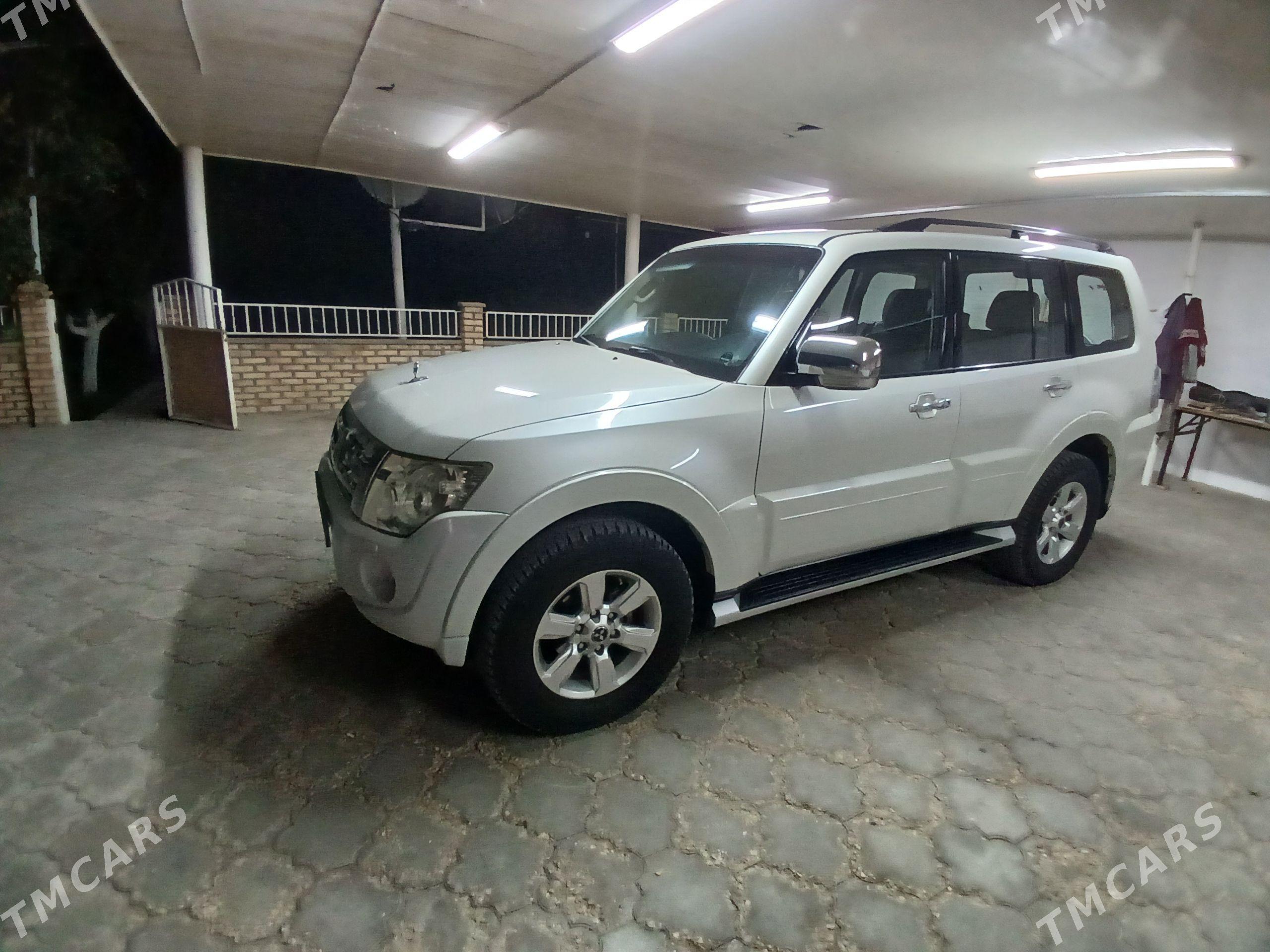 Mitsubishi Pajero 2014 - 285 000 TMT - Balkanabat - img 1