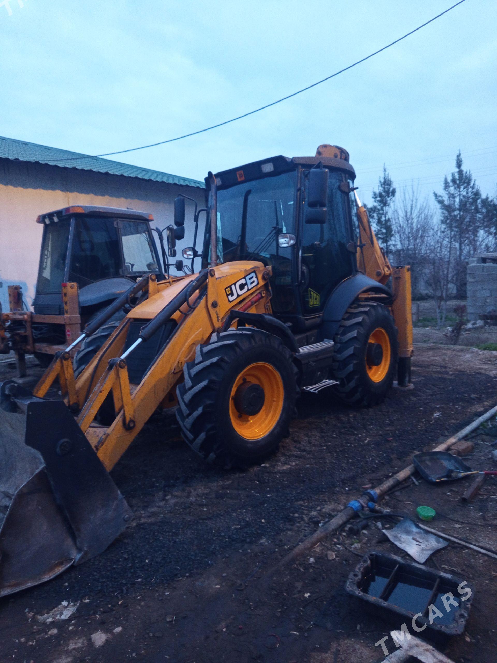 JCB 4CX ECO 2007 - 700 000 TMT - Багир - img 1