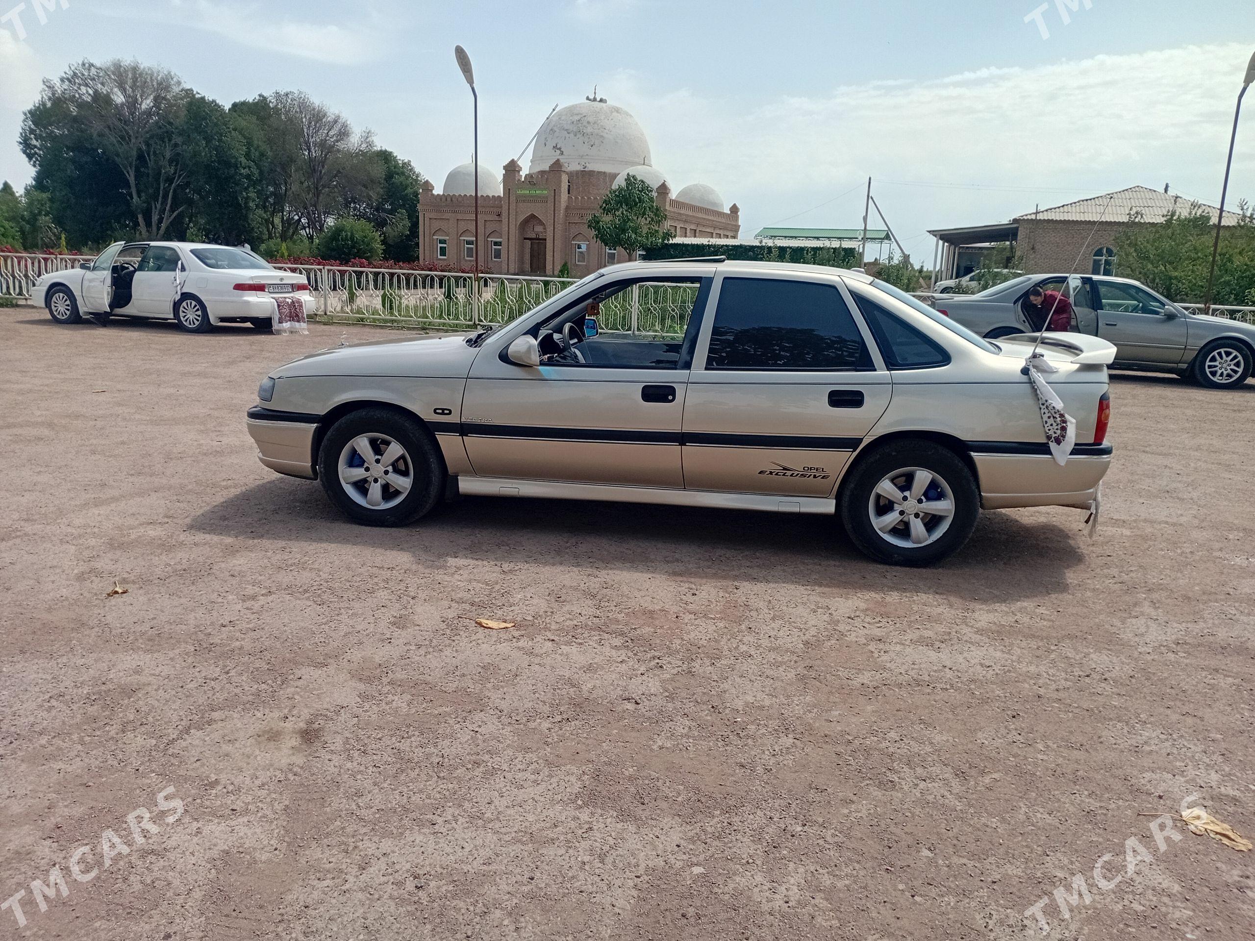 Opel Vectra 1995 - 60 000 TMT - Гороглы (Тагта) - img 1
