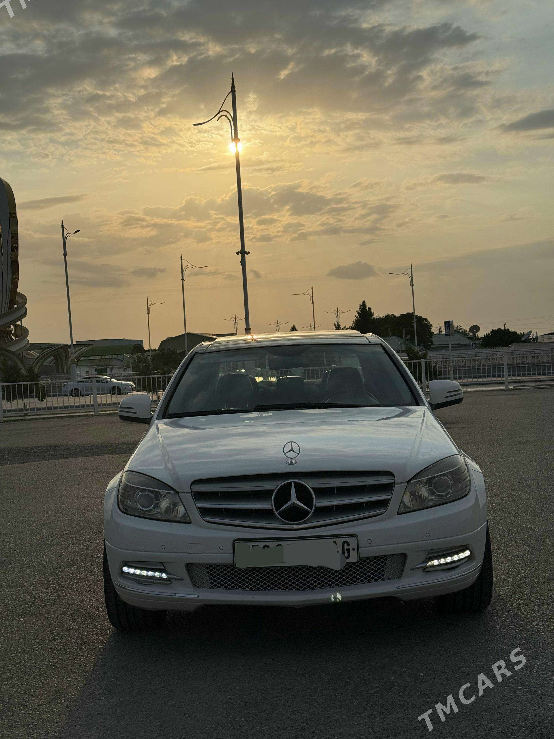 Mercedes-Benz C-Class 2008 - 178 000 TMT - Bedew - img 1