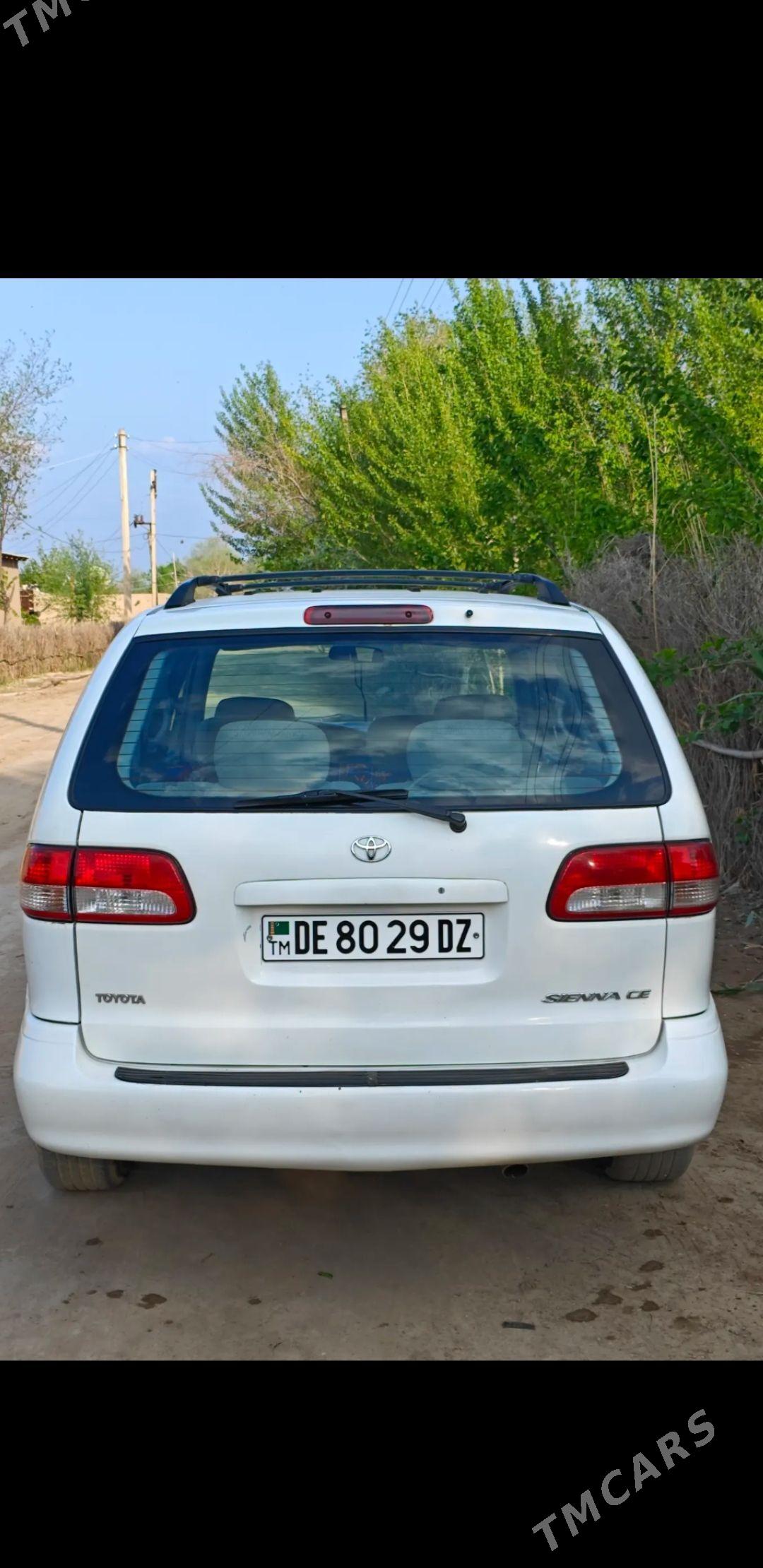 Toyota Sienna 2002 - 200 000 TMT - Türkmenbaşy etr. - img 1