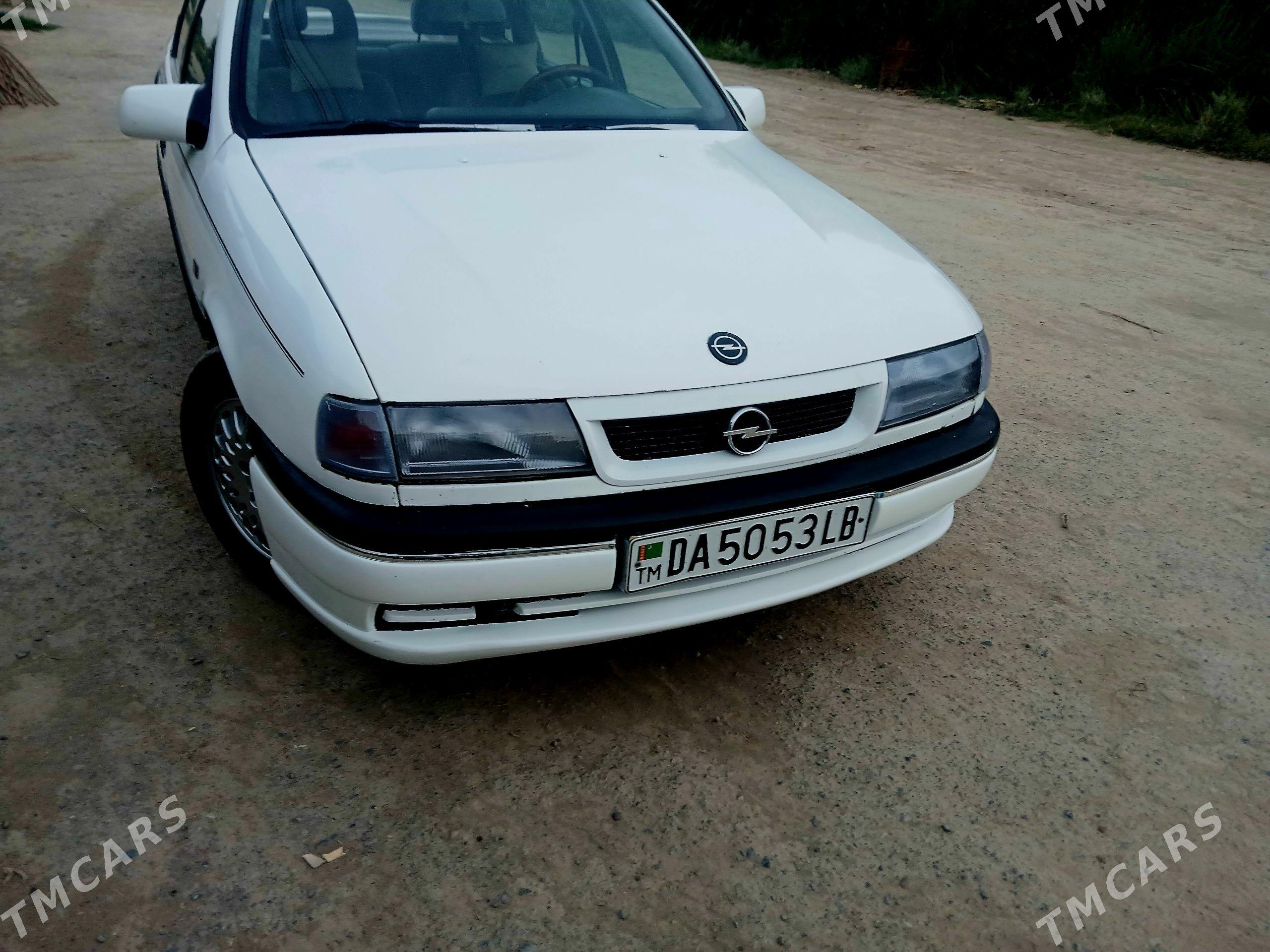 Opel Vectra 1992 - 50 000 TMT - Саят - img 1