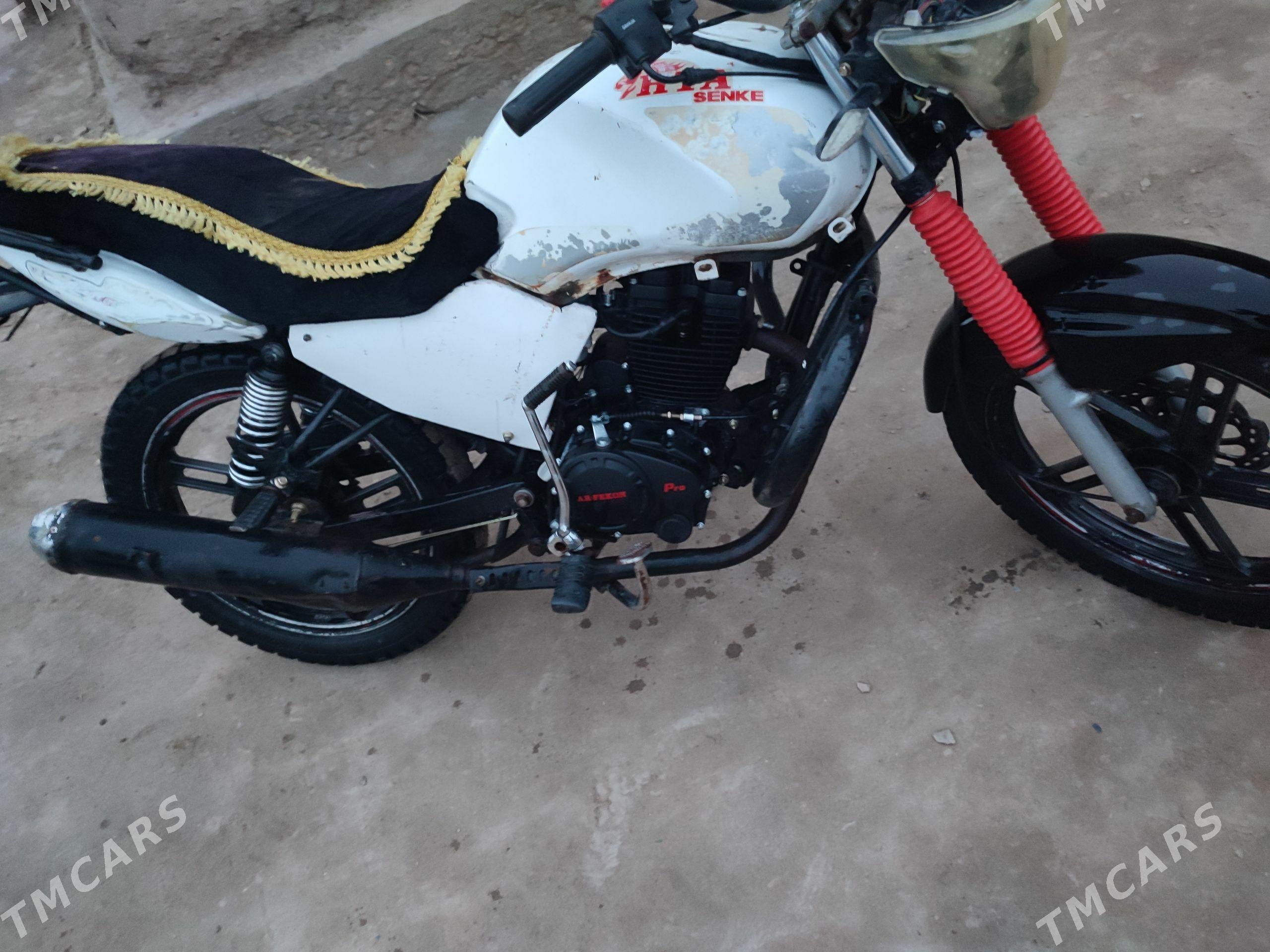 Fekon FK150-8G 2014 - 15 000 TMT - Сейди - img 1