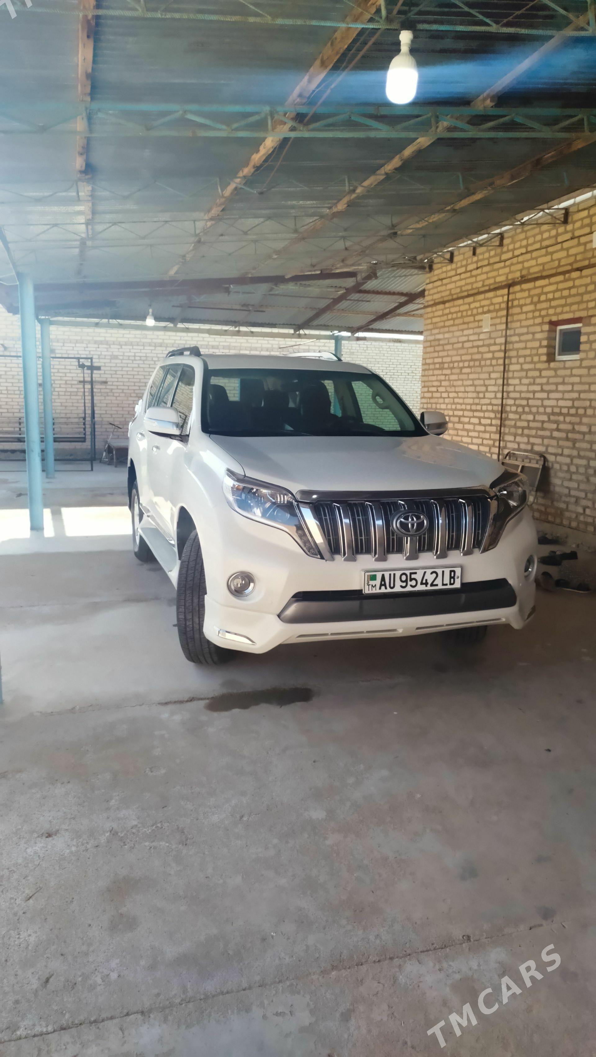 Toyota Land Cruiser Prado 2012 - 500 000 TMT - Туркменабат - img 1