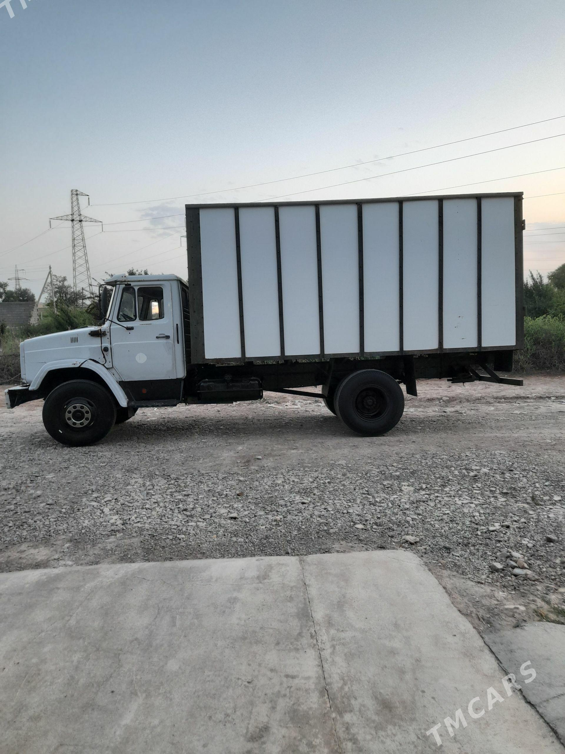 Zil 130 2001 - 130 000 TMT - Tejen - img 1