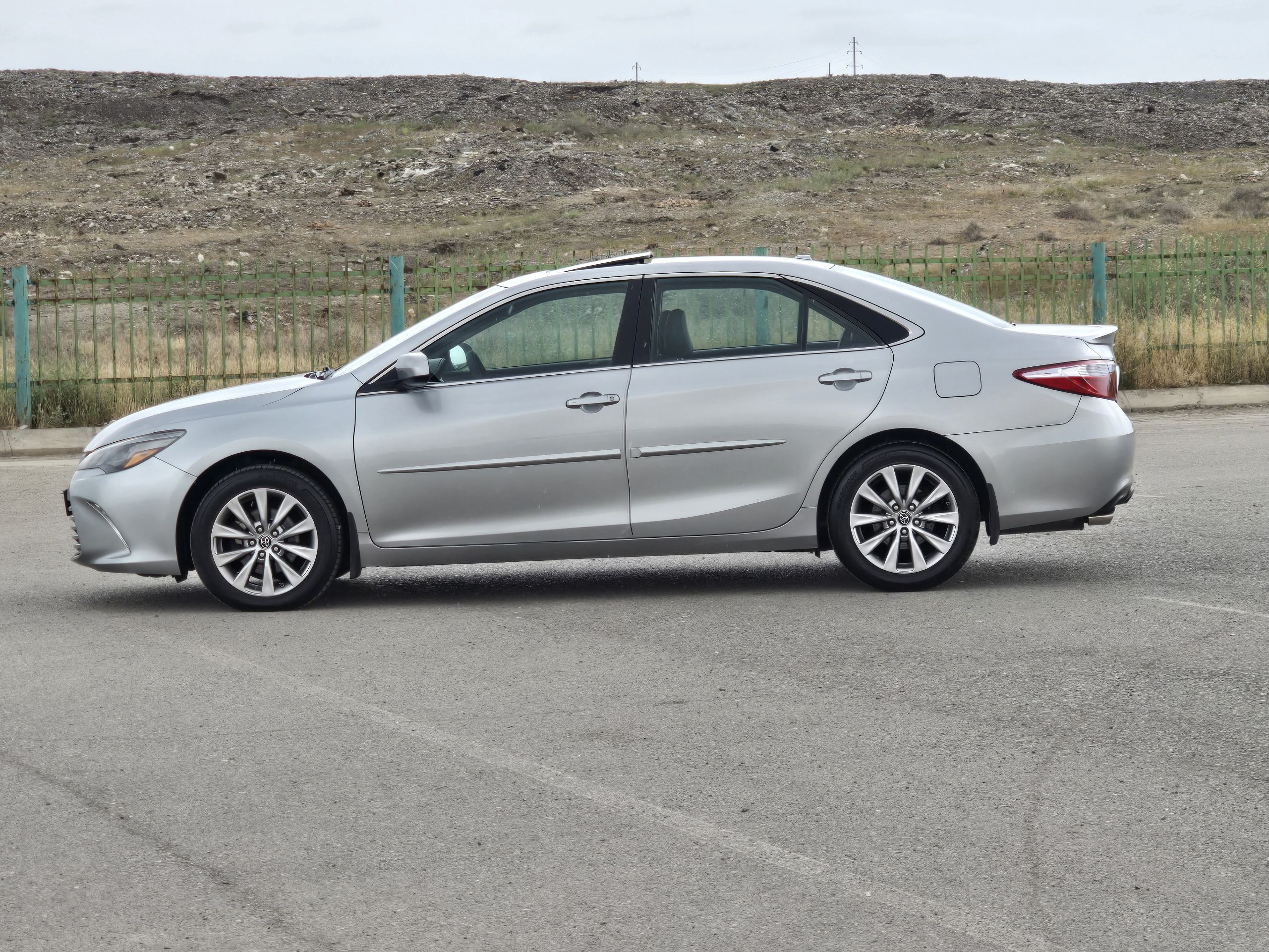 Toyota Camry 2016 - 355 000 TMT - "Алтын Асыр" Гундогар базары ( Толкучка) - img 1