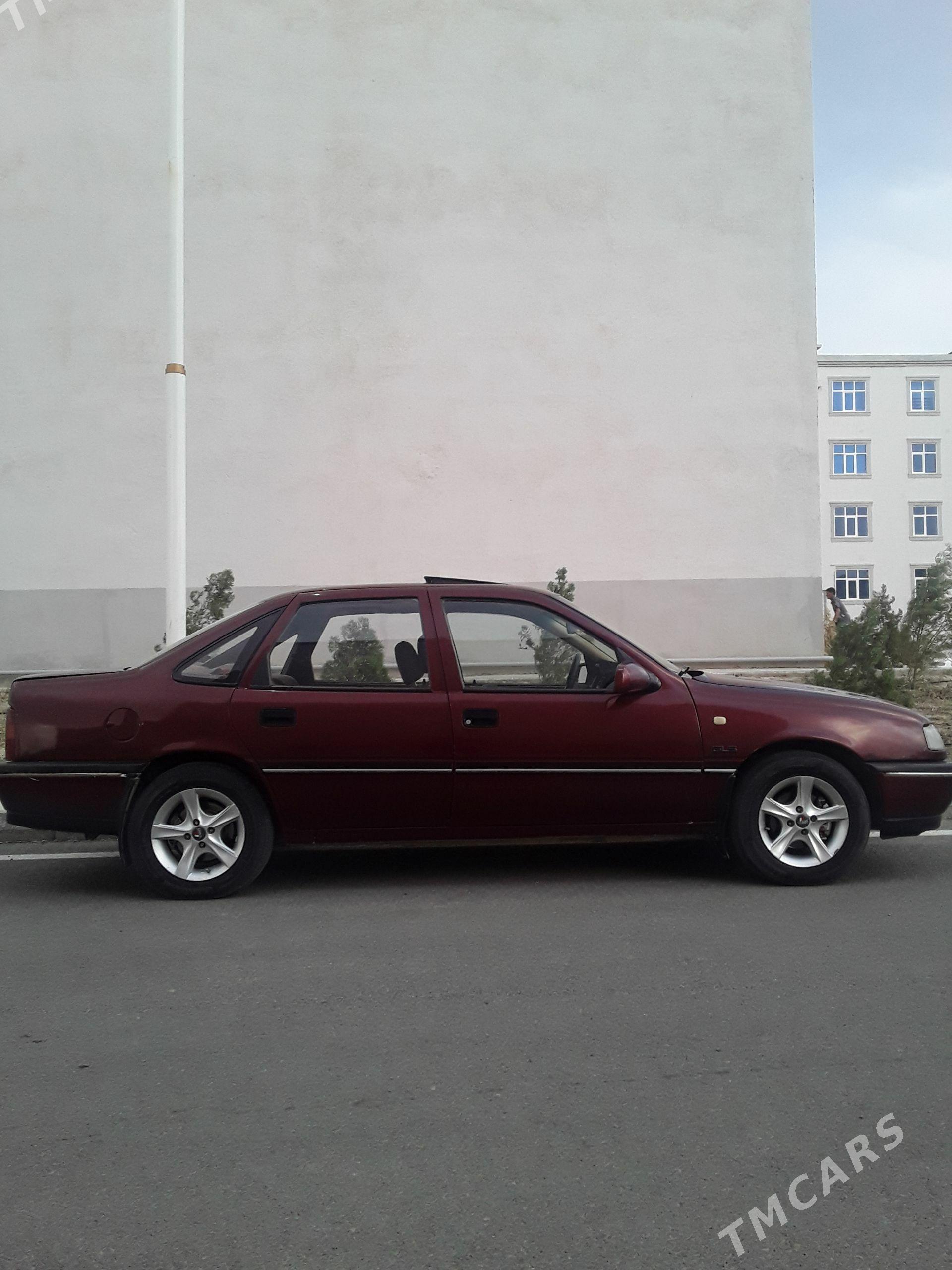 Opel Vectra 1990 - 40 000 TMT - Wekilbazar - img 1
