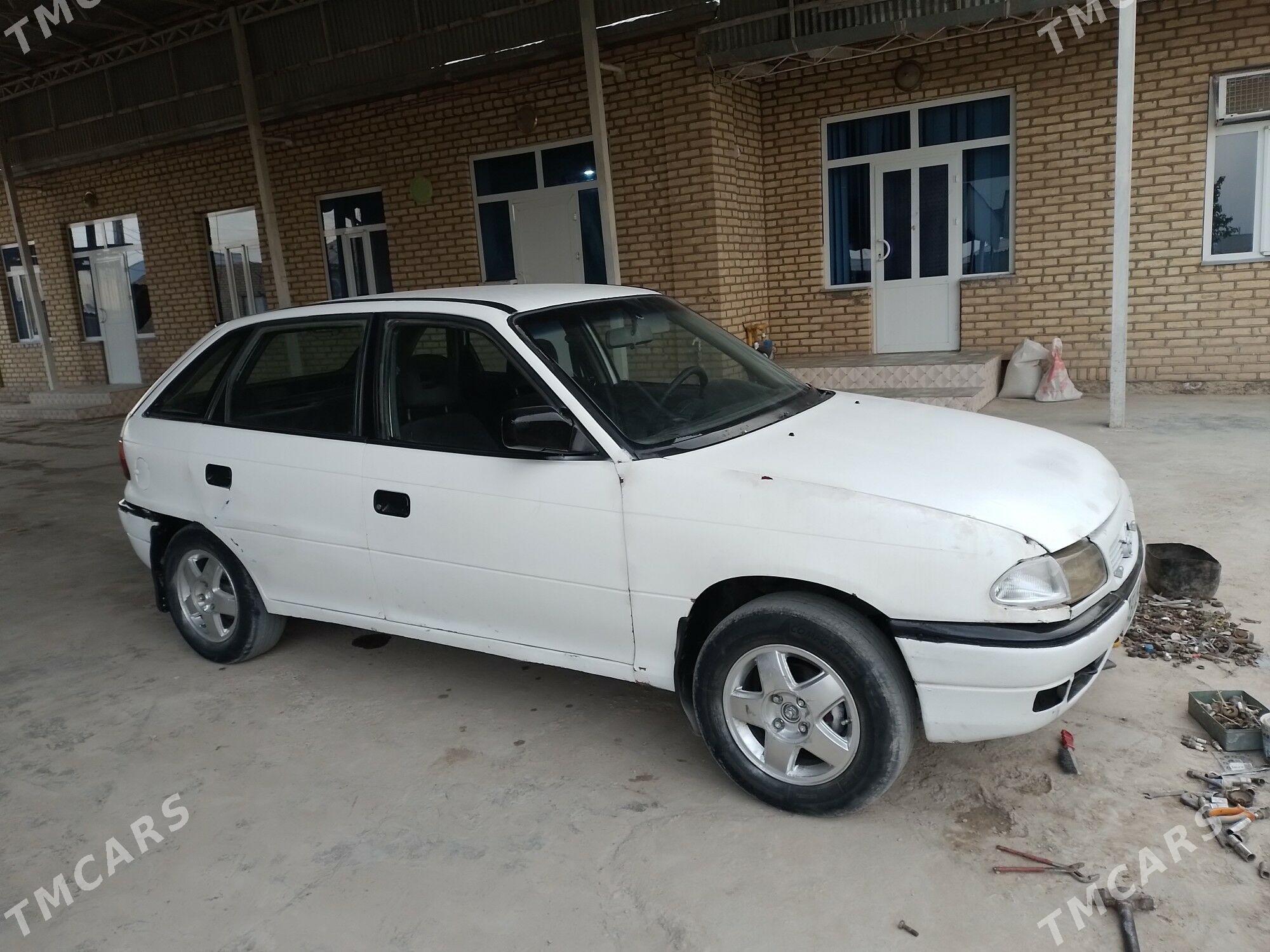 Opel Astra 1992 - 24 000 TMT - Mary - img 1
