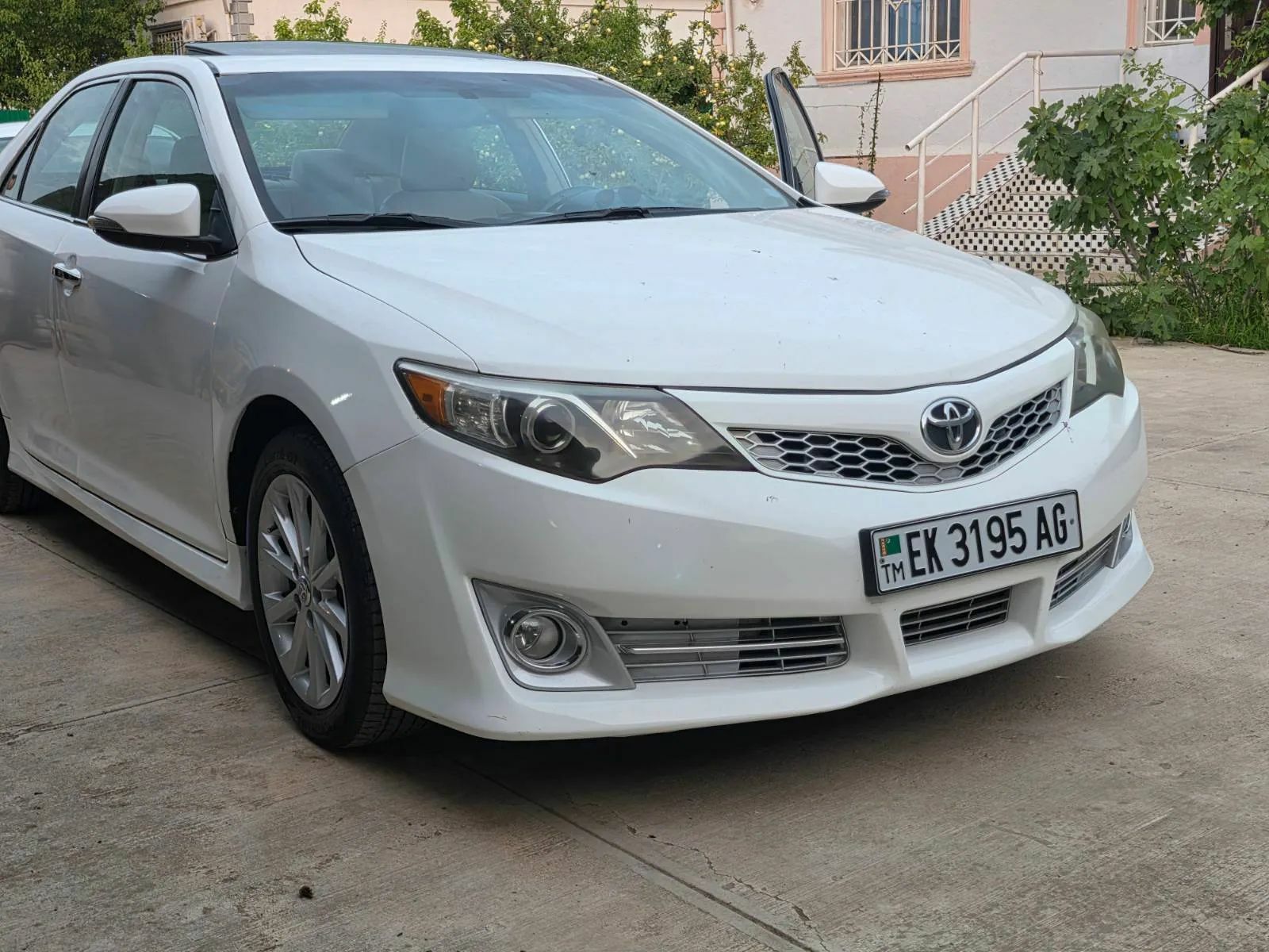 Toyota Camry 2014 - 225 000 TMT - Gurtly - img 1