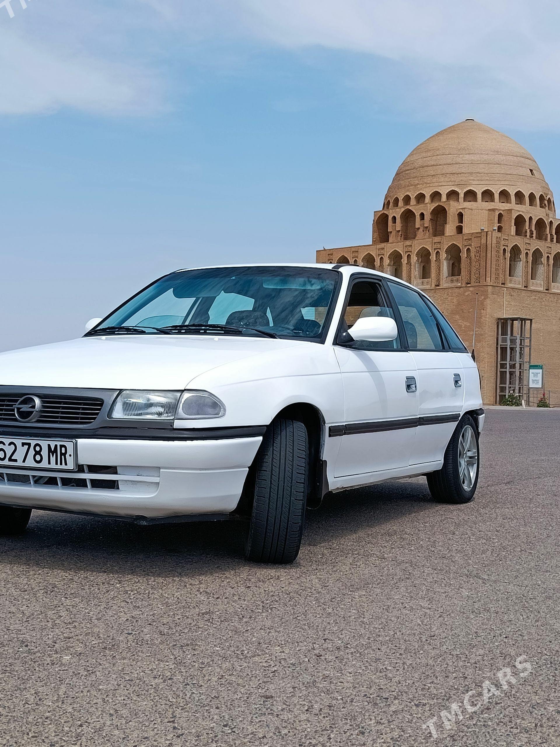Opel Astra 1993 - 55 000 TMT - Байрамали - img 1
