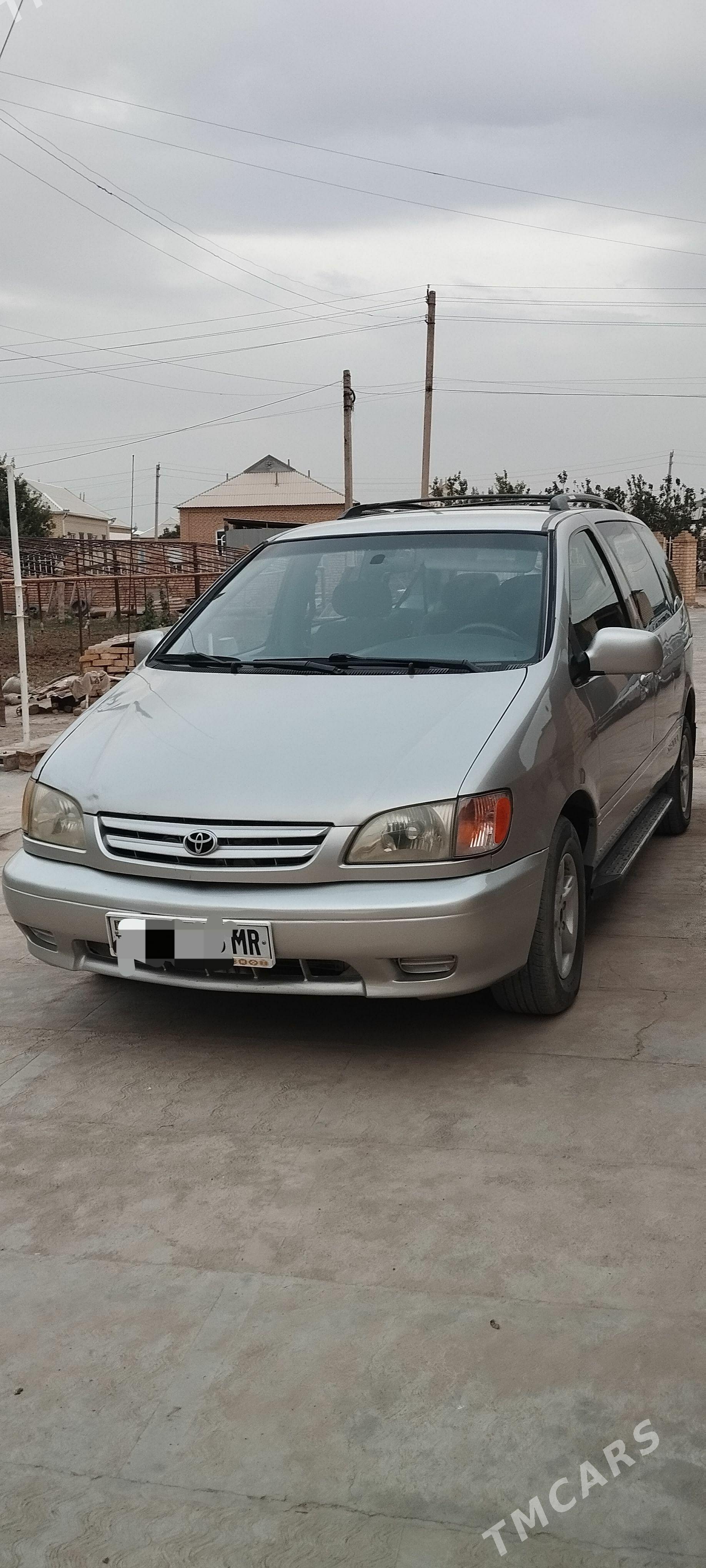 Toyota Sienna 2002 - 190 000 TMT - Сакарчага - img 1