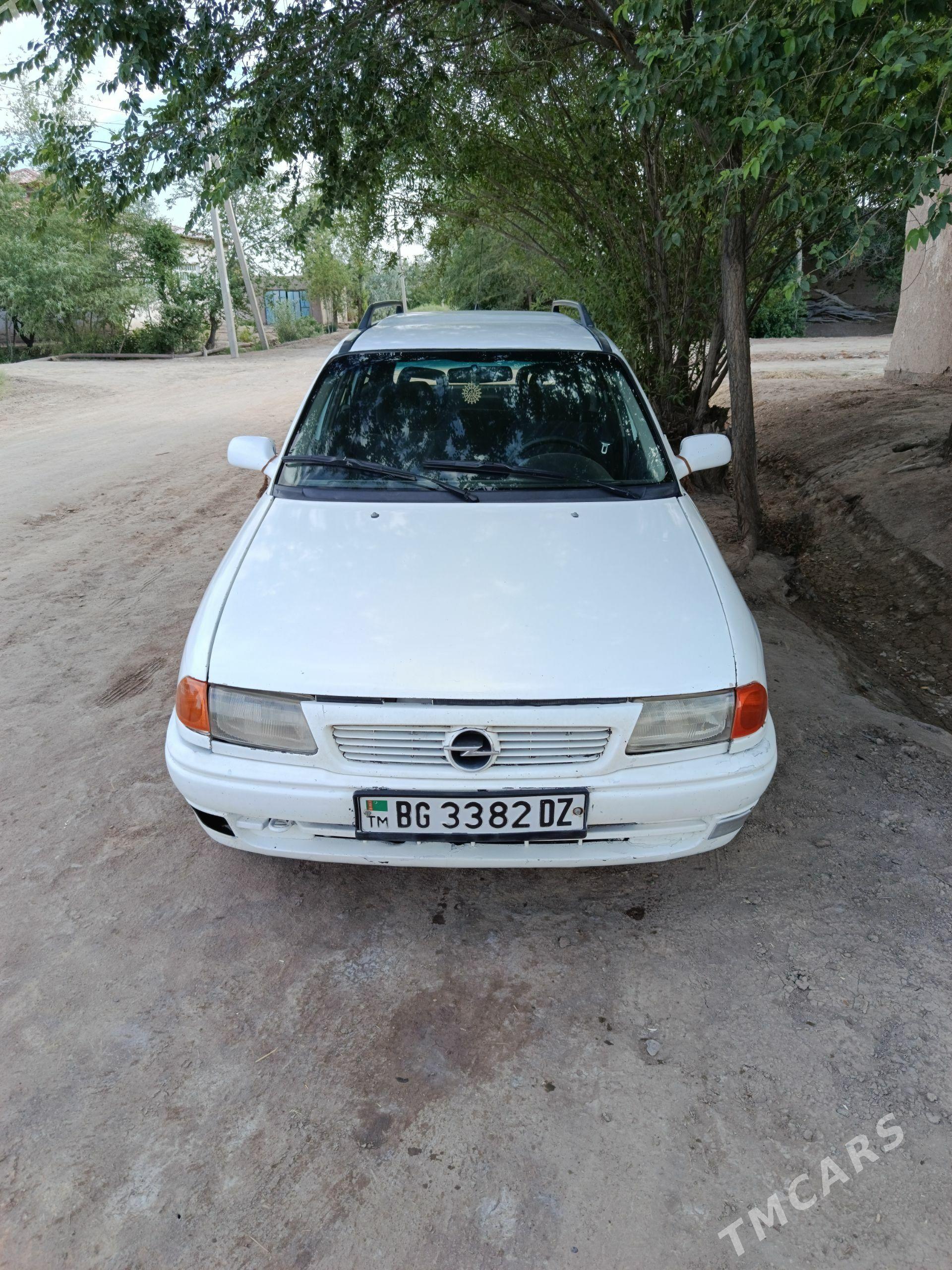 Opel Astra 1995 - 45 000 TMT - Акдепе - img 1