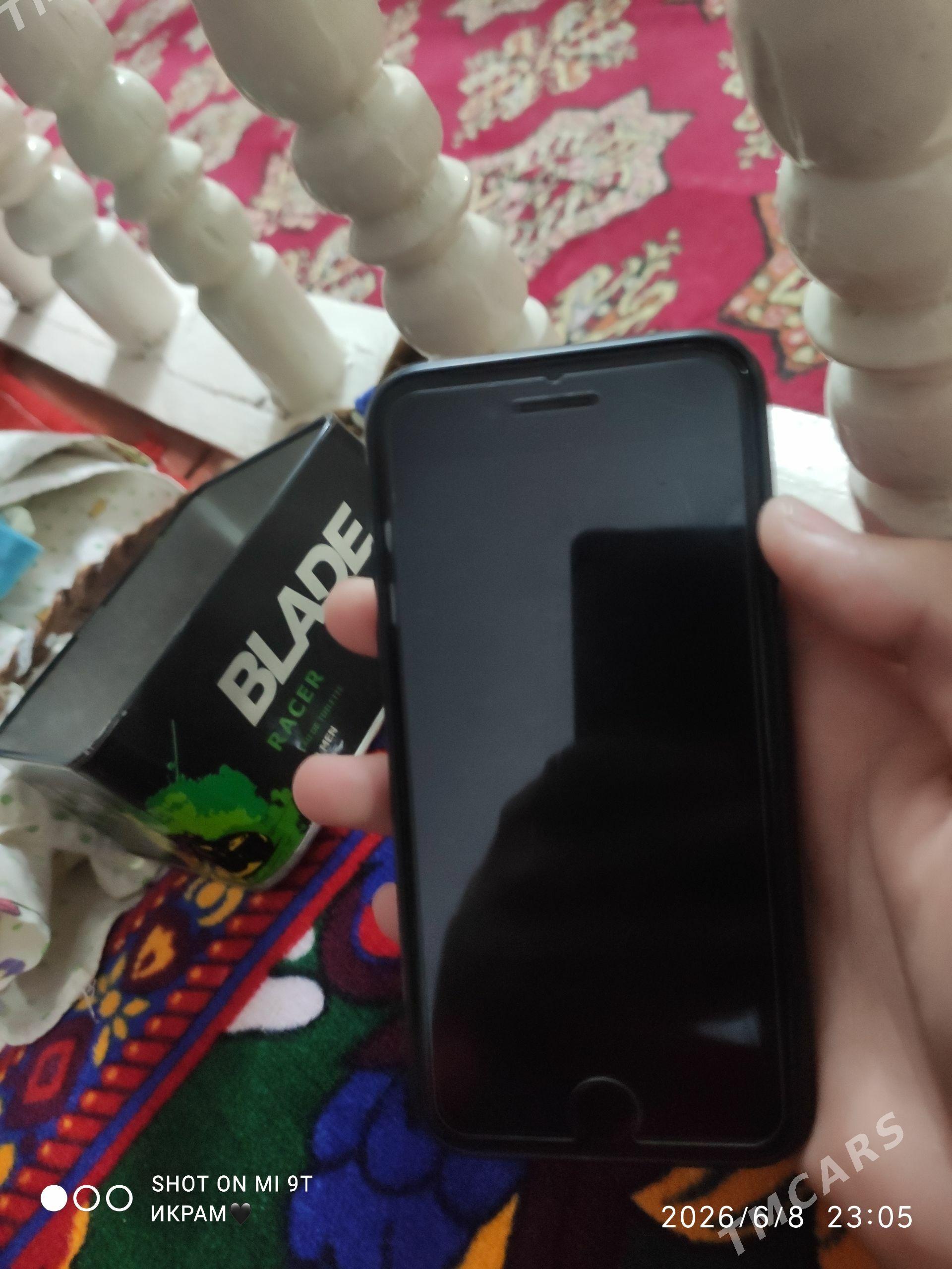 iphon 7 - Gurbansoltan Eje - img 1