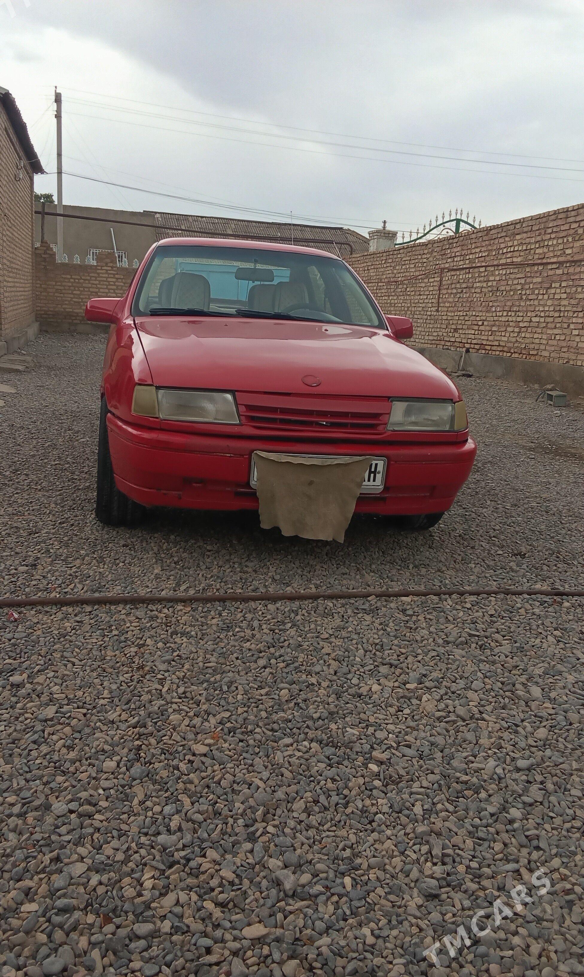 Opel Vectra 1990 - 28 000 TMT - Кака - img 1