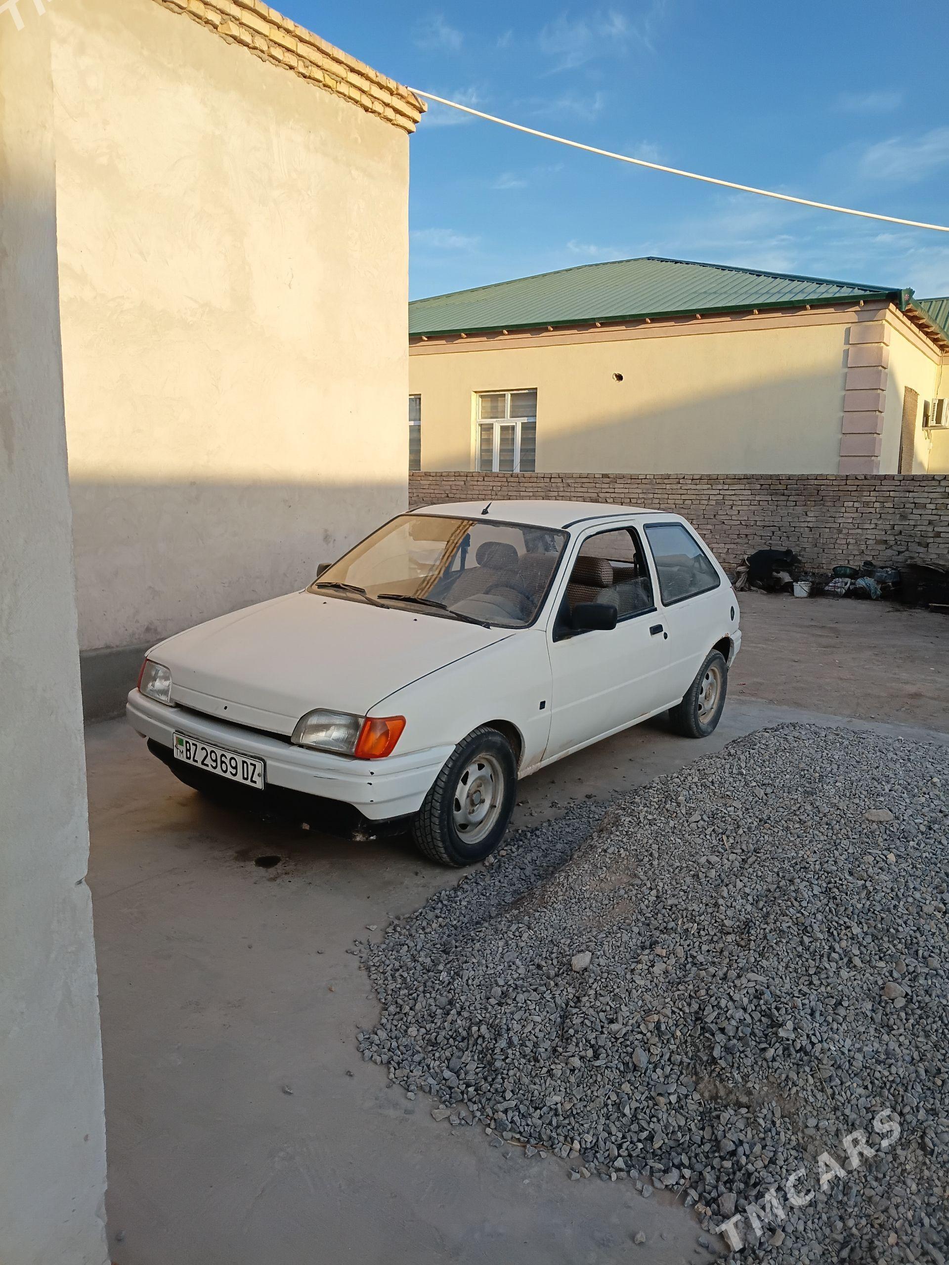 Ford Festiva 1989 - 13 000 TMT - Дашогуз - img 1