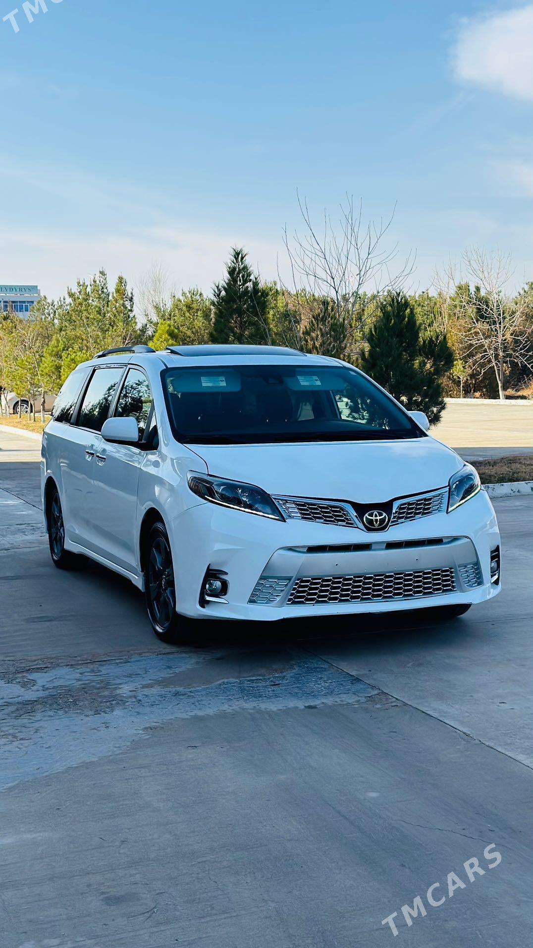 Toyota Sienna 2019 - 450 000 TMT - Türkmenabat - img 1