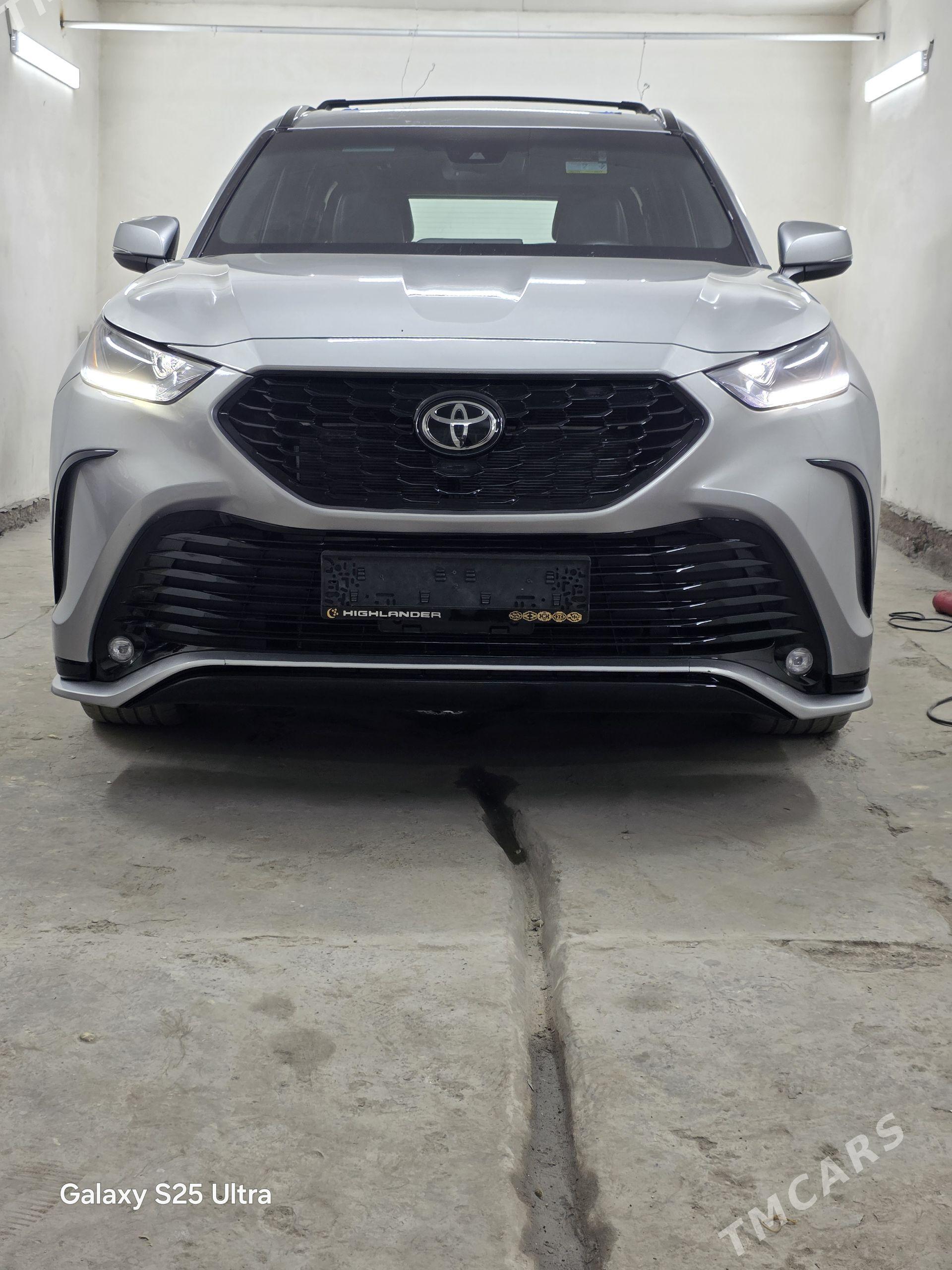 Toyota Highlander 2021 - 625 000 TMT - Кёнеургенч - img 1