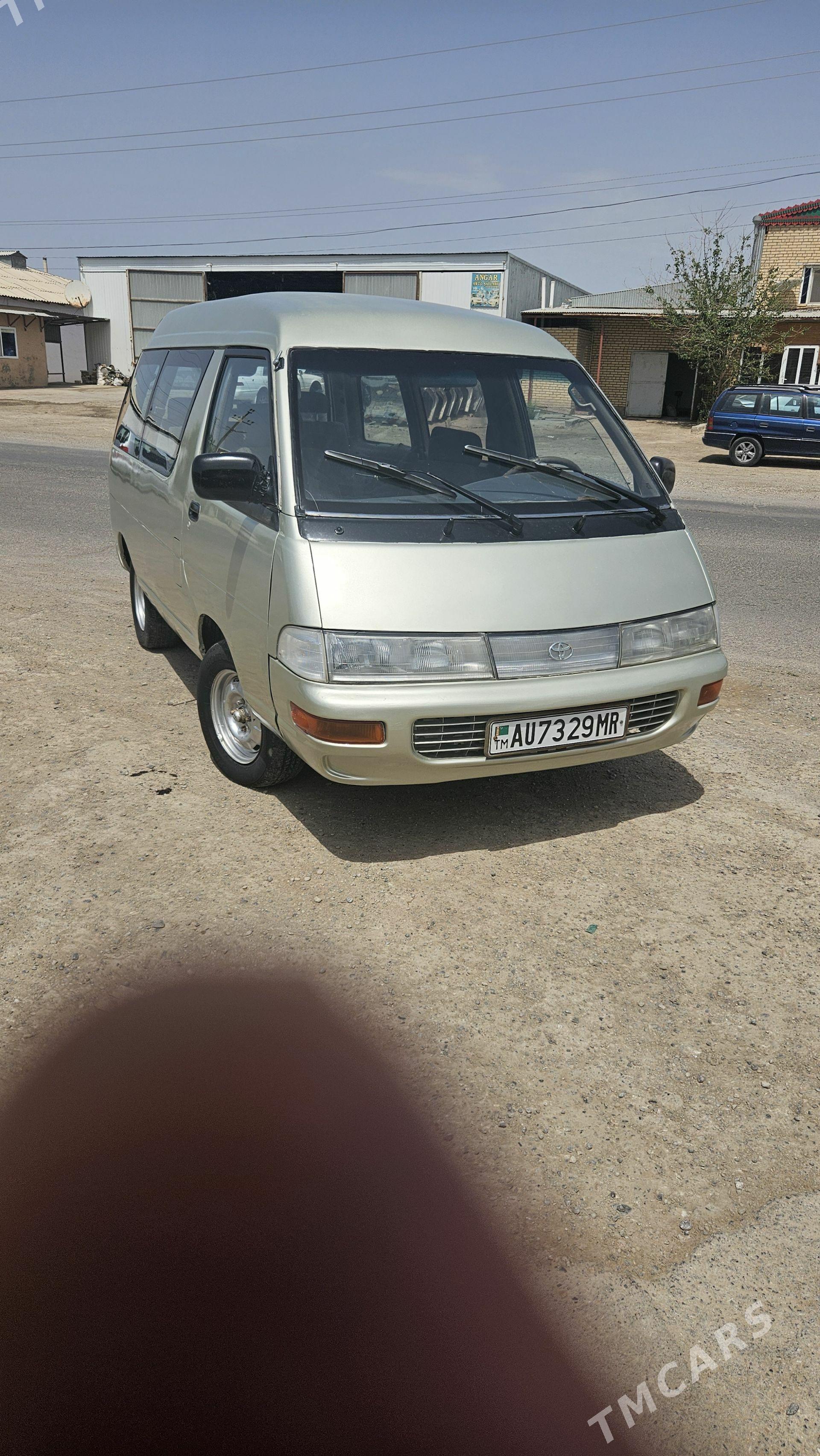 Toyota Town Ace 1993 - 45 000 TMT - Мары - img 1