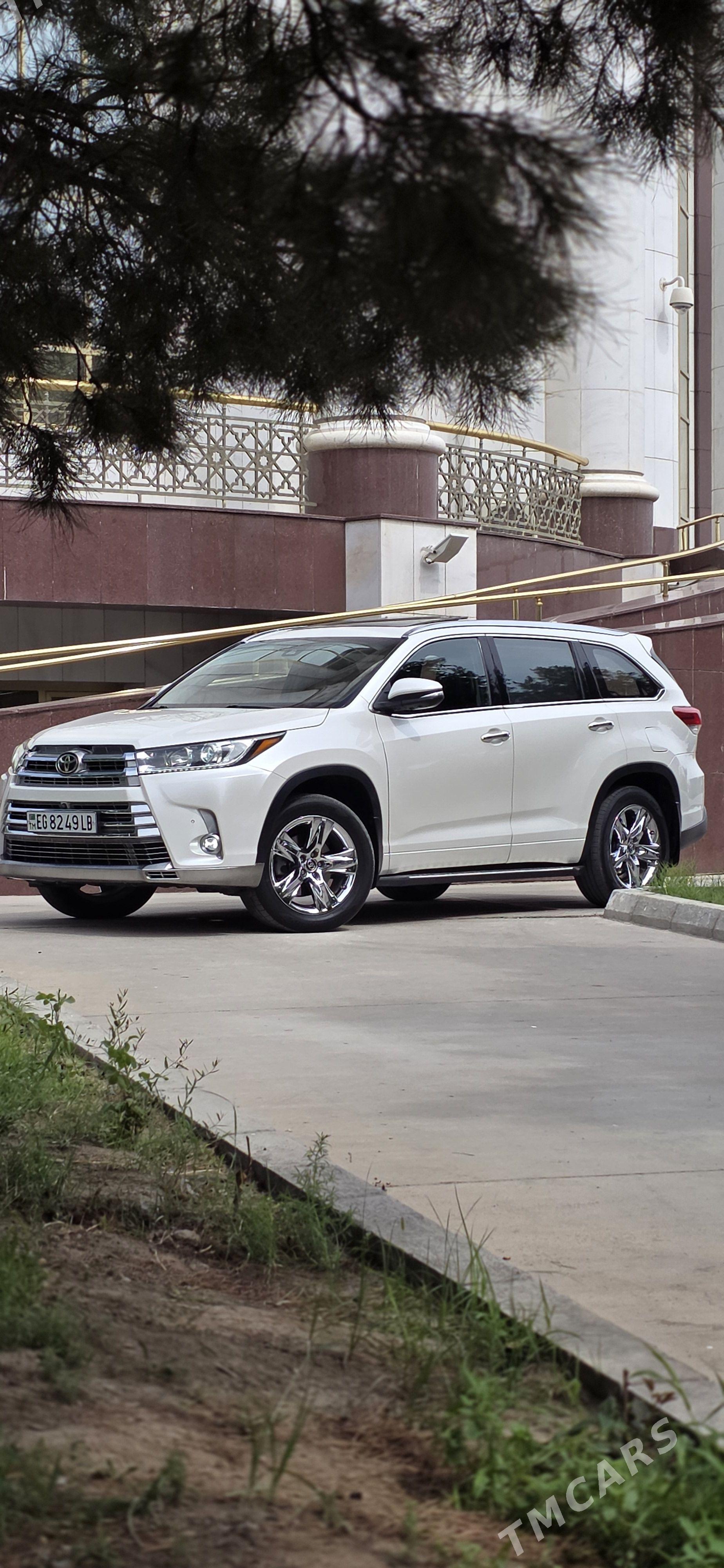 Toyota Highlander 2019 - 560 000 TMT - Туркменабат - img 1