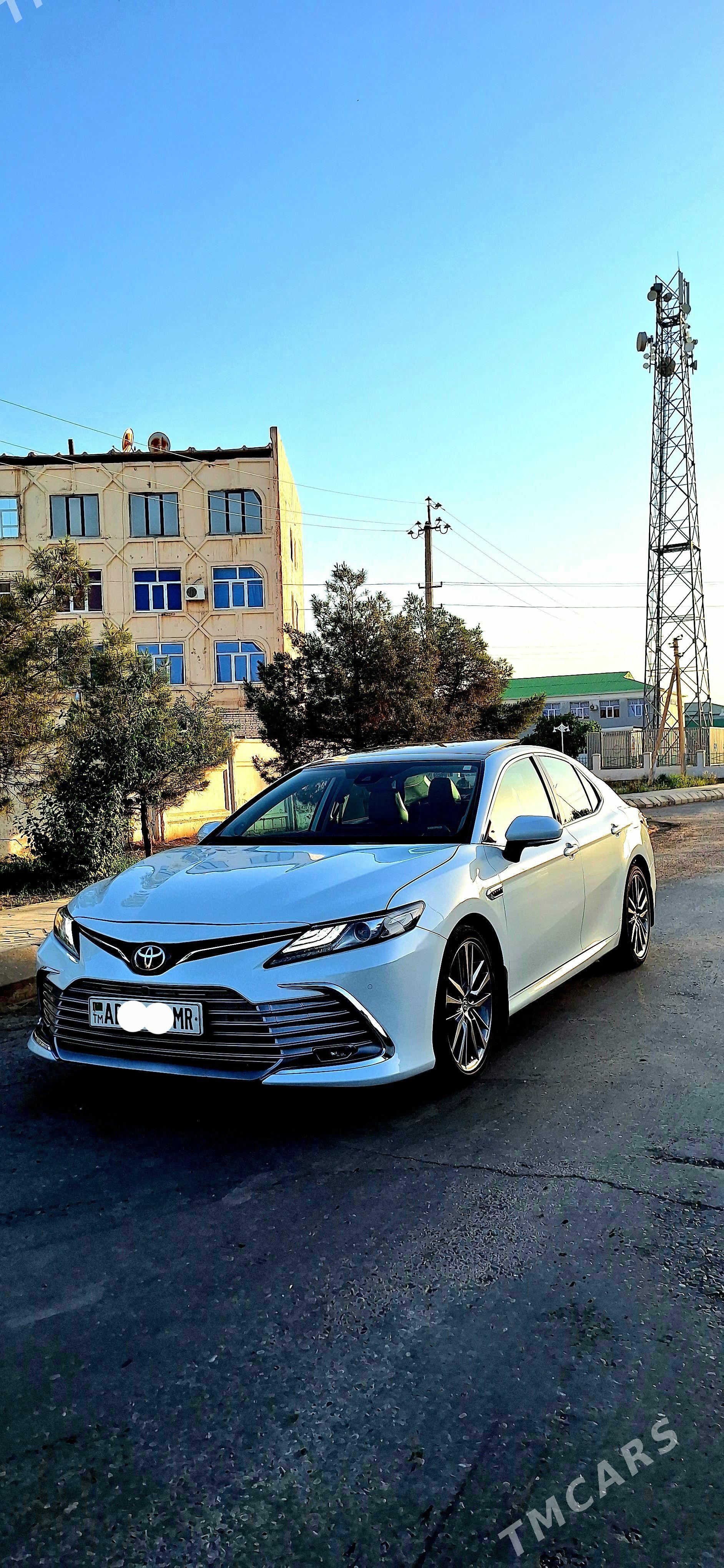 Toyota Camry 2021 - 400 000 TMT - Байрамали - img 1