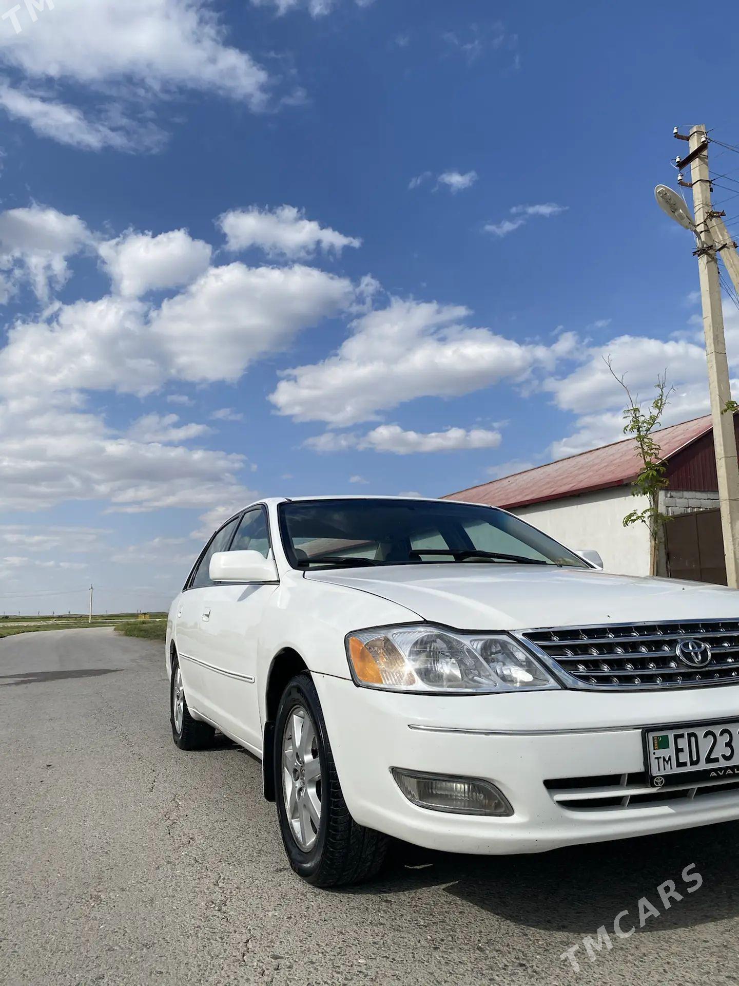 Toyota Avalon 2000 - 180 000 TMT - Серахс - img 1