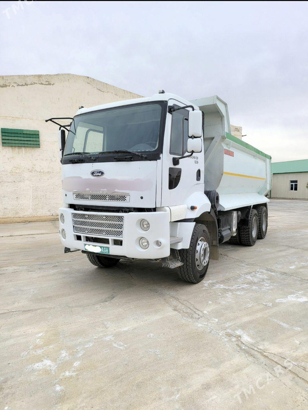 Ford Cargo 3535D 2015 - 610 000 TMT - Ашхабад - img 1
