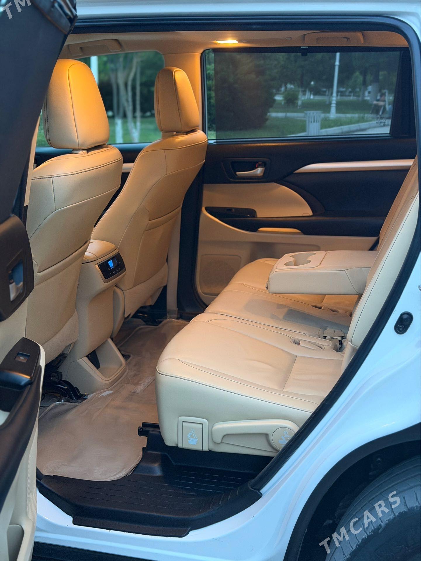 Toyota Highlander 2017 - 520 000 TMT - Türkmenabat - img 1