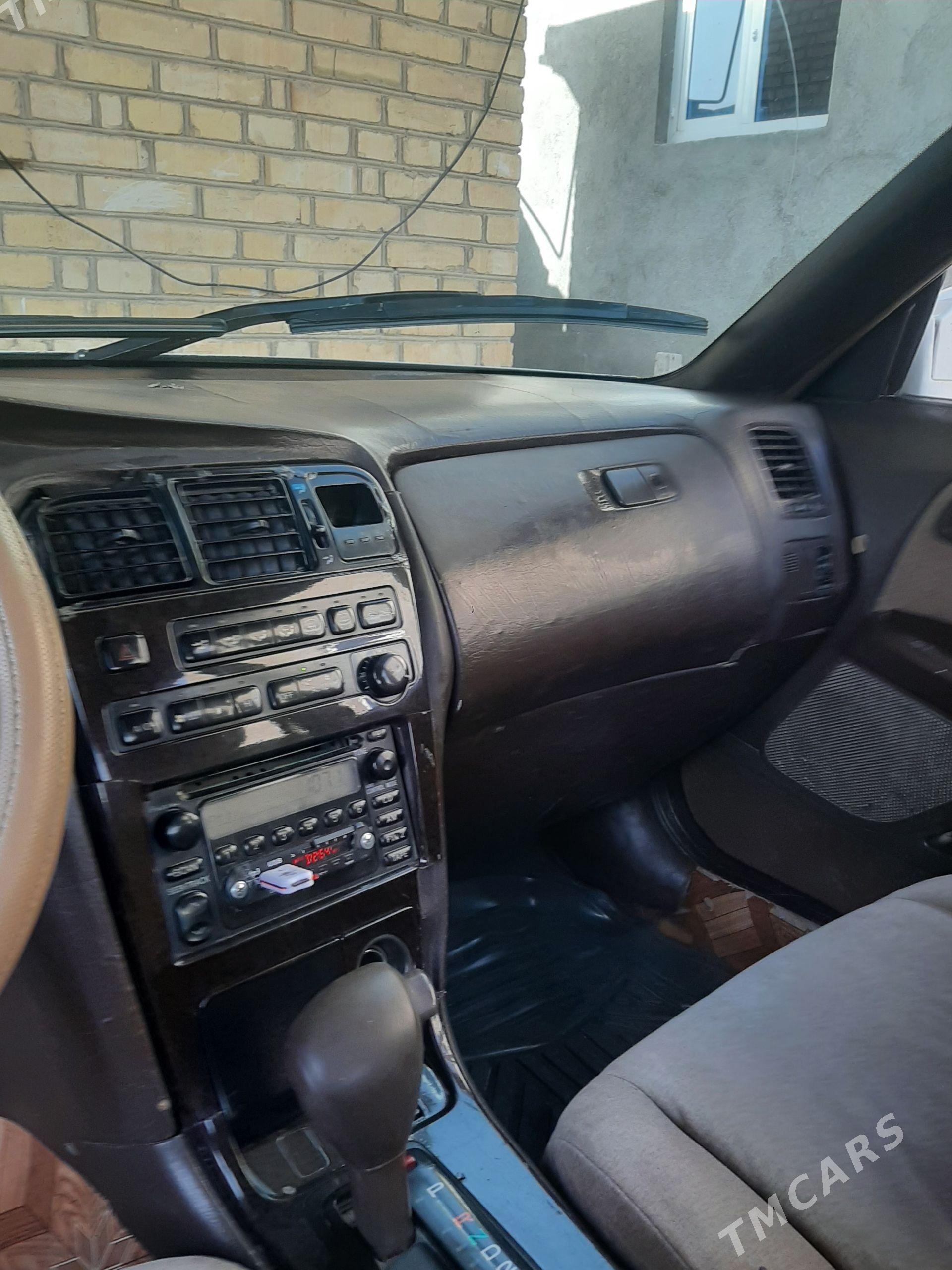 Toyota Mark II 1994 - 45 000 TMT - Baýramaly - img 1