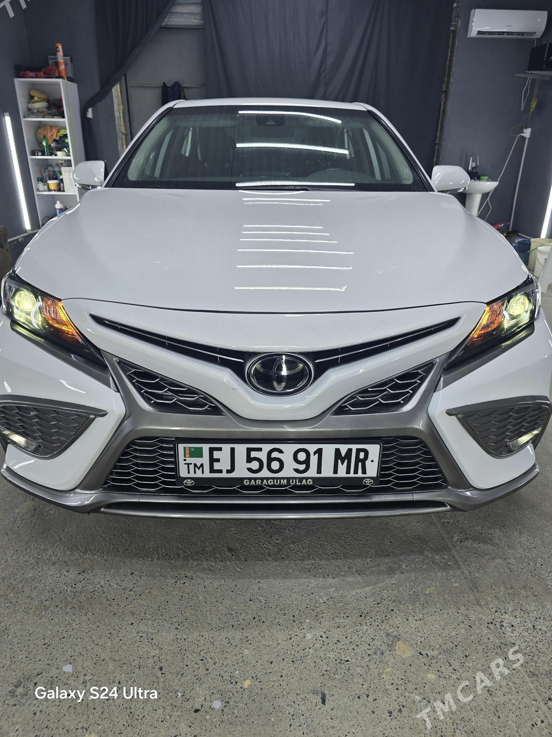Toyota Camry 2023 - 355 000 TMT - Мары - img 1