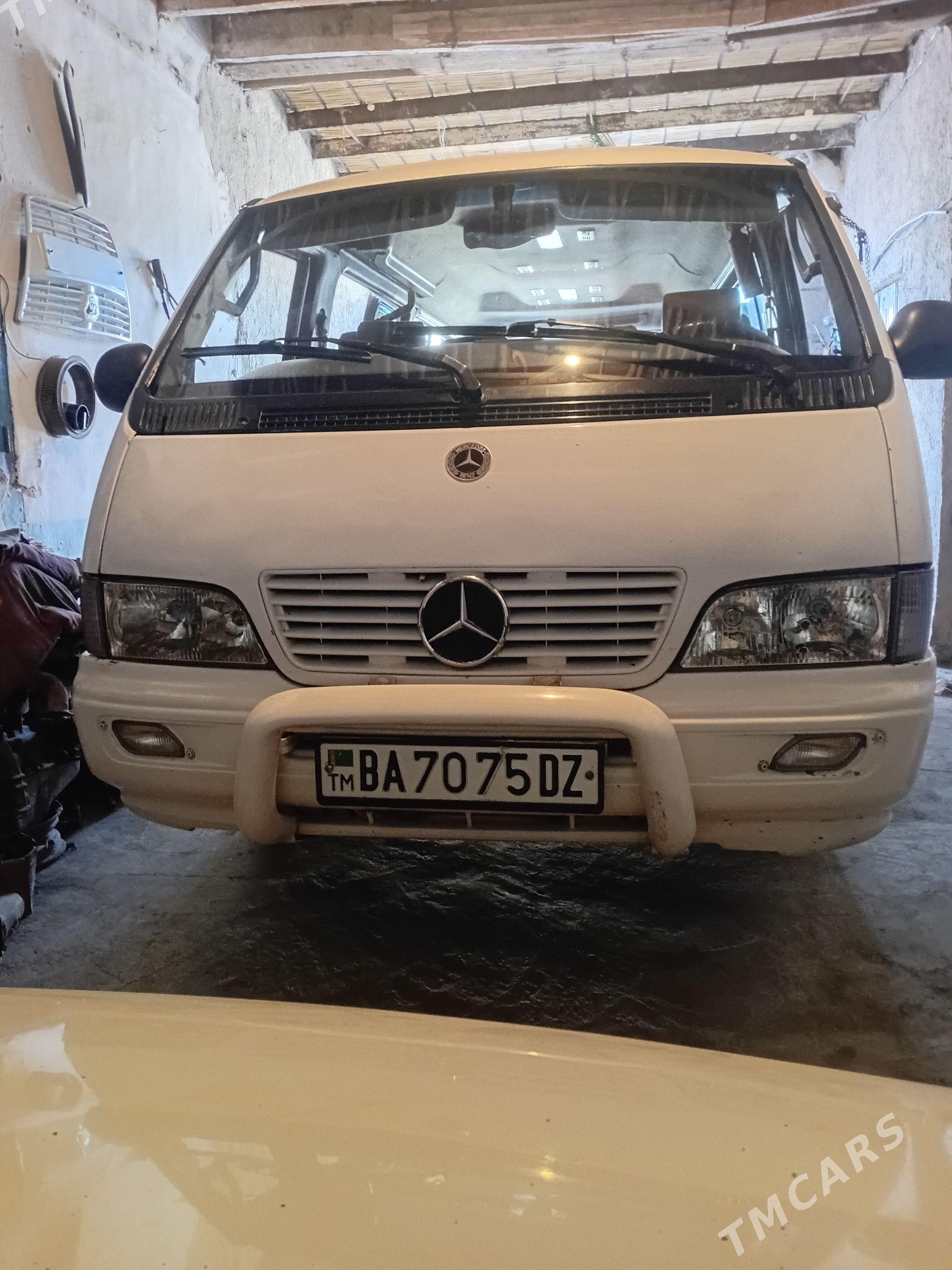 Mercedes-Benz eSprinter 2006 - 100 000 TMT - Дашогуз - img 1
