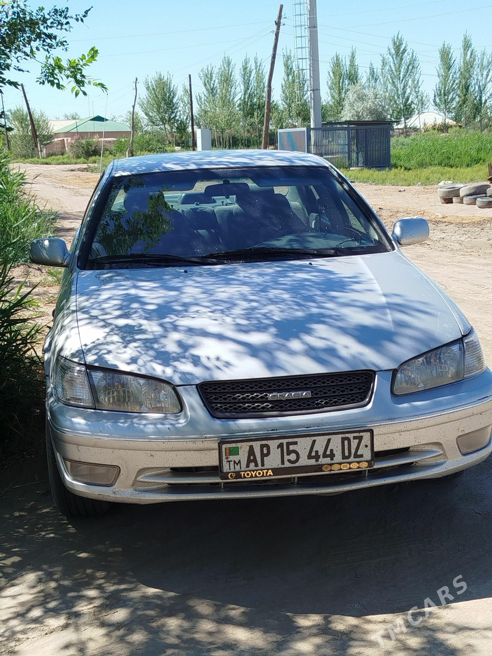 Toyota Camry 2000 - 170 000 TMT - Türkmenbaşy etr. - img 1
