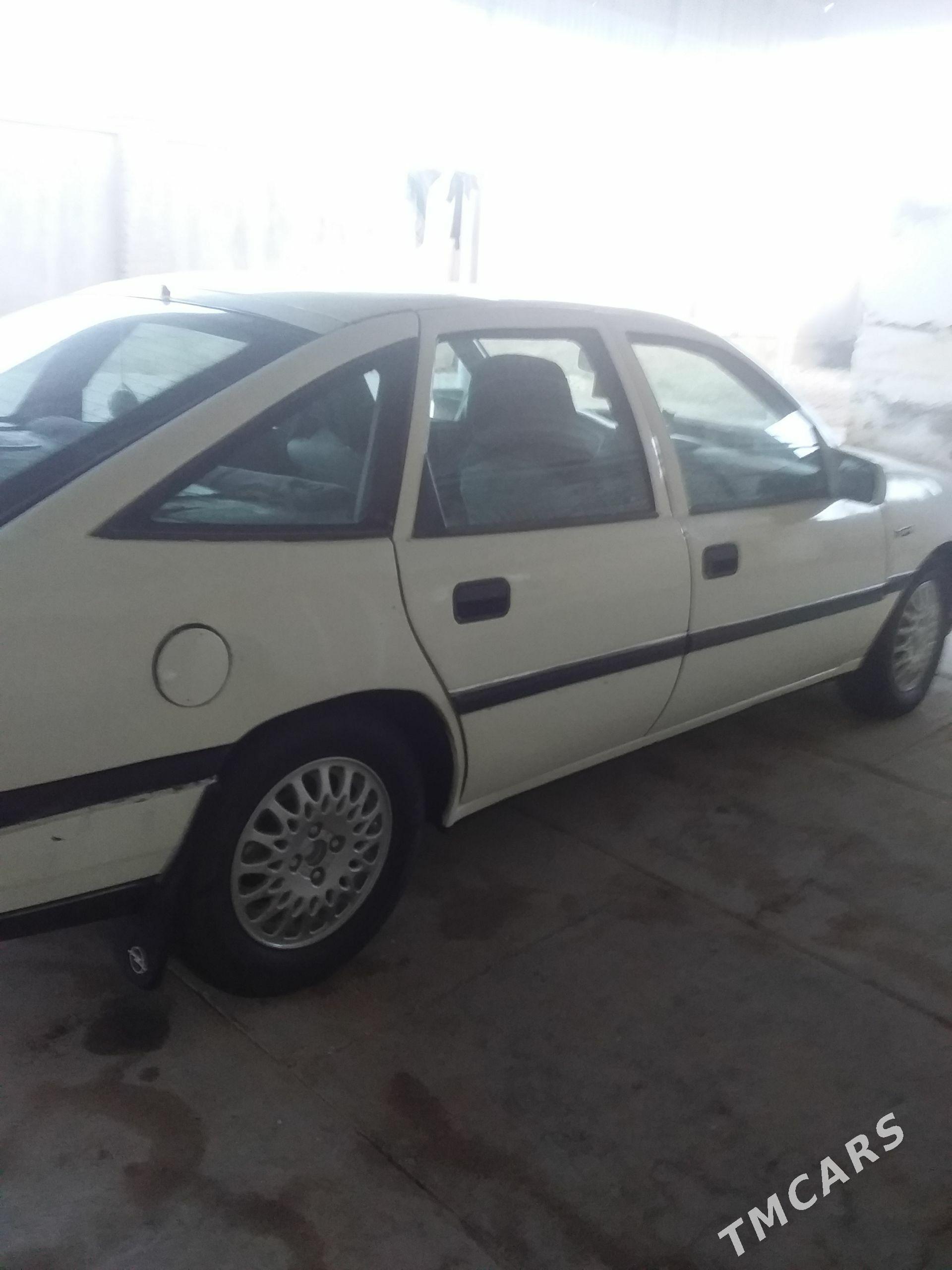 Opel Vectra 1995 - 38 000 TMT - Теджен - img 1
