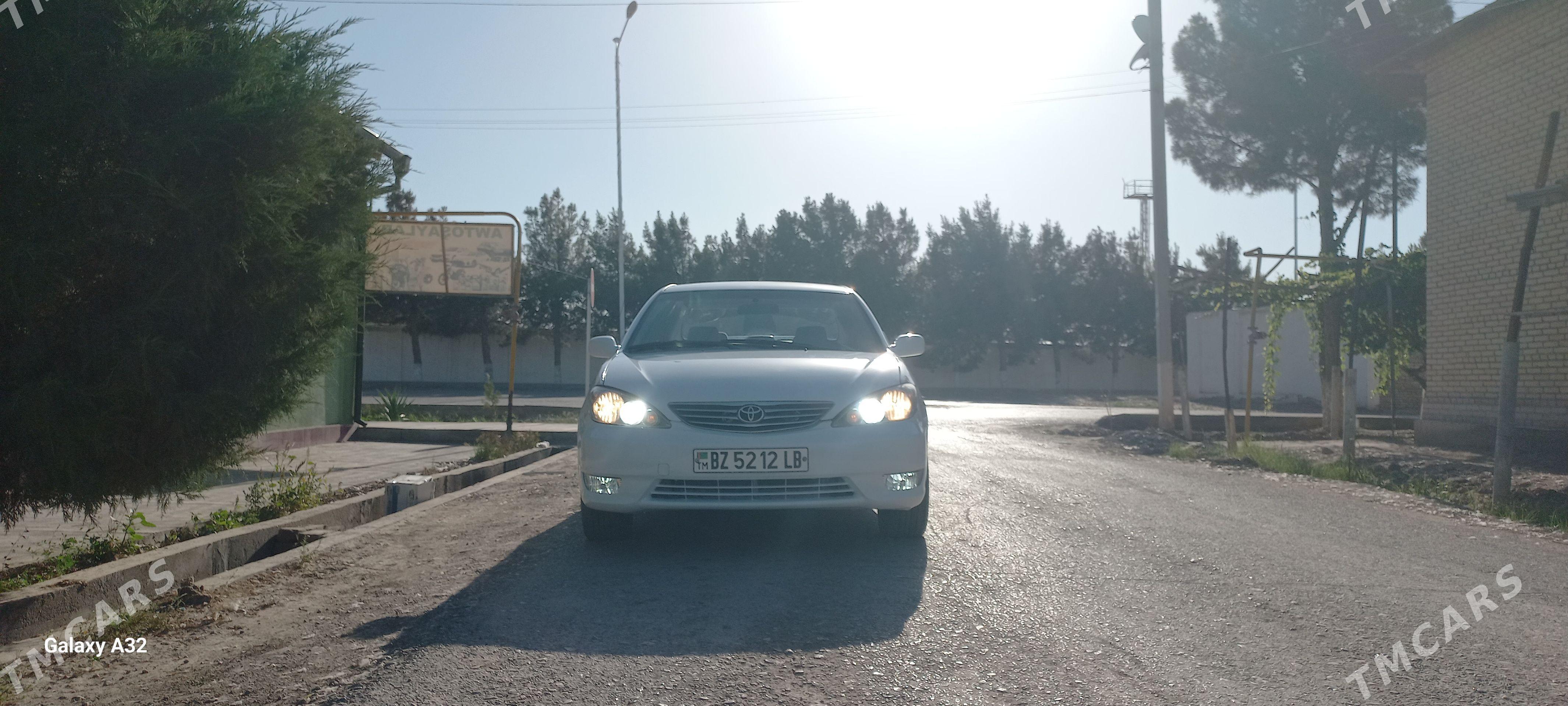 Toyota Camry 2004 - 155 000 TMT - Дянев - img 1