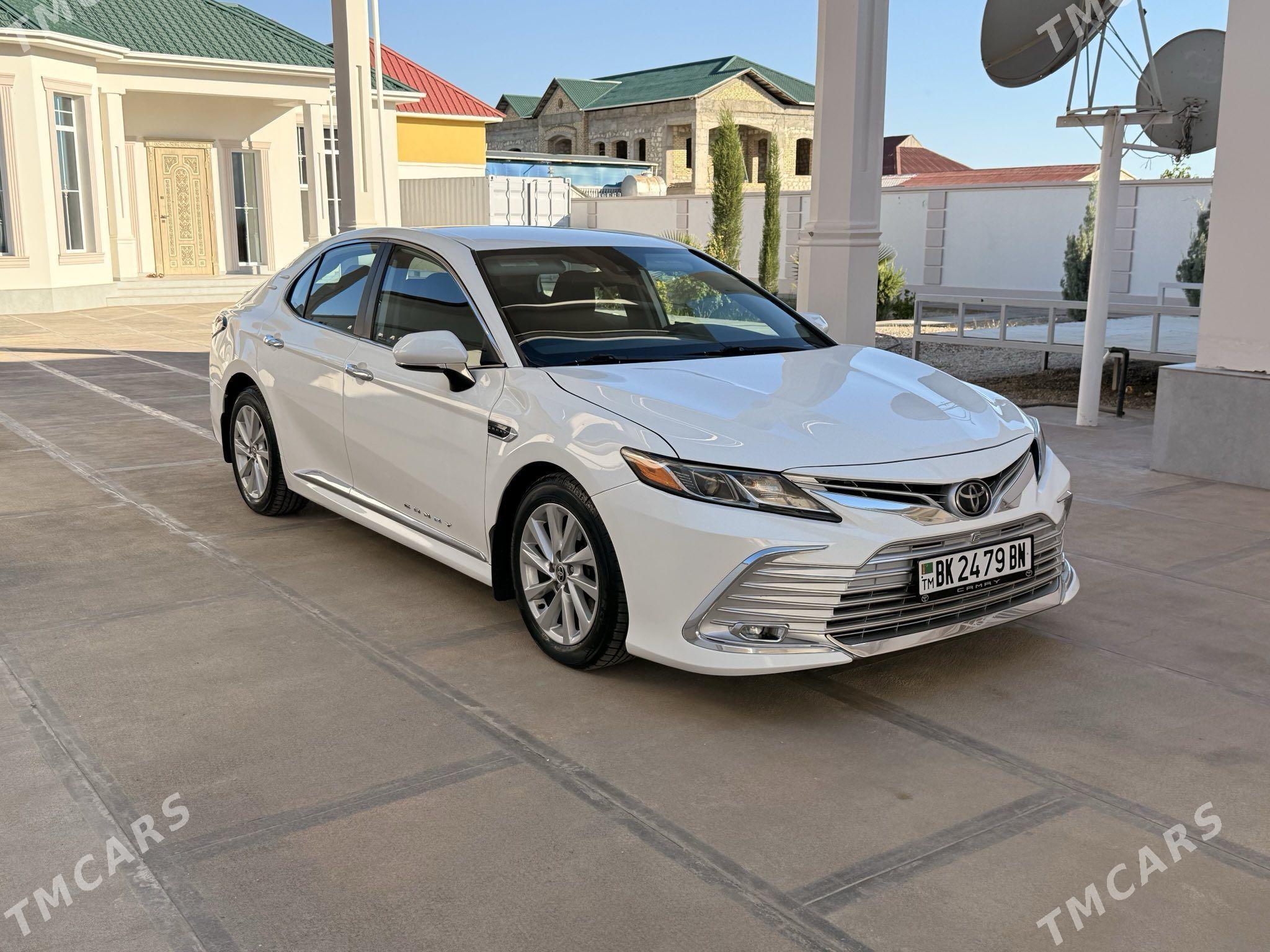 Toyota Camry 2021 - 350 000 TMT - Балканабат - img 1