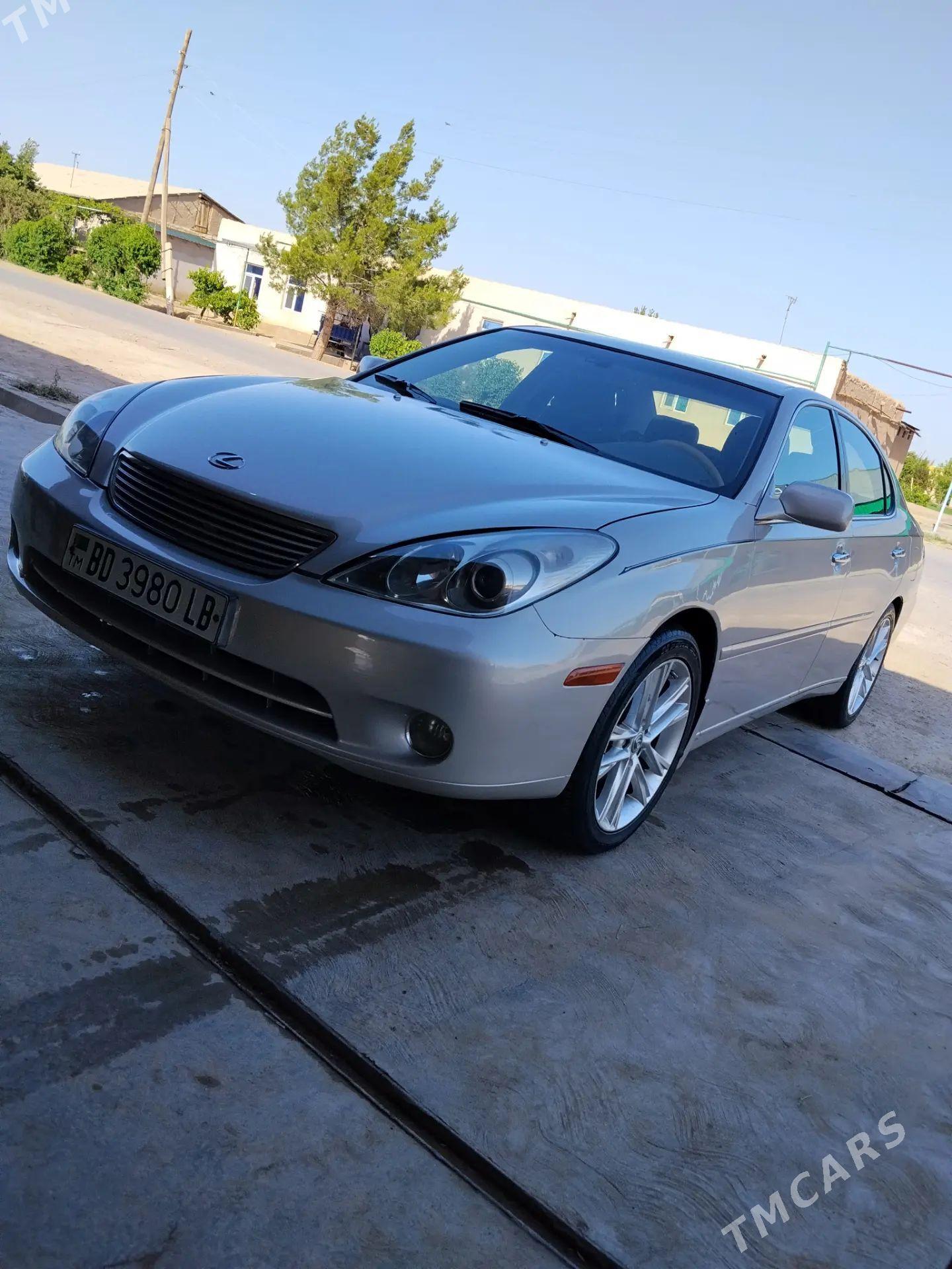 Lexus ES 330 2005 - 238 000 TMT - Фарап - img 1