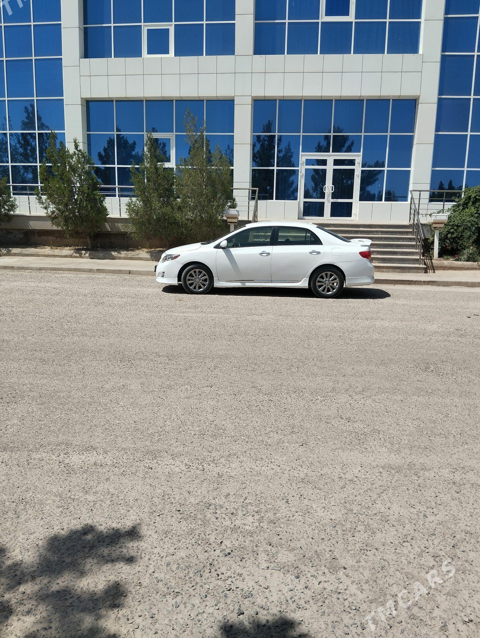Toyota Corolla 2009 - 159 000 TMT - Теджен - img 1