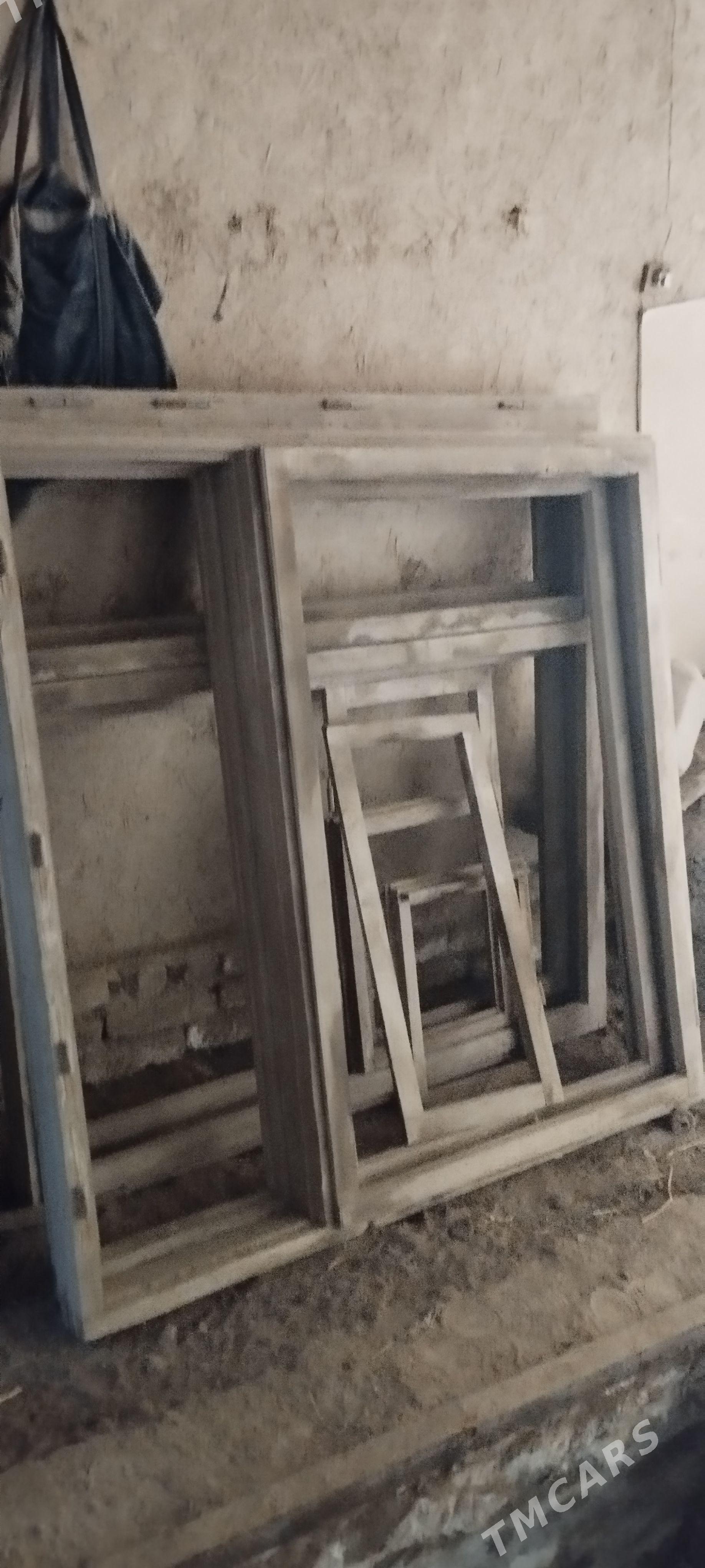 gyzyl agacdan ayna rama - Boldumsaz - img 1
