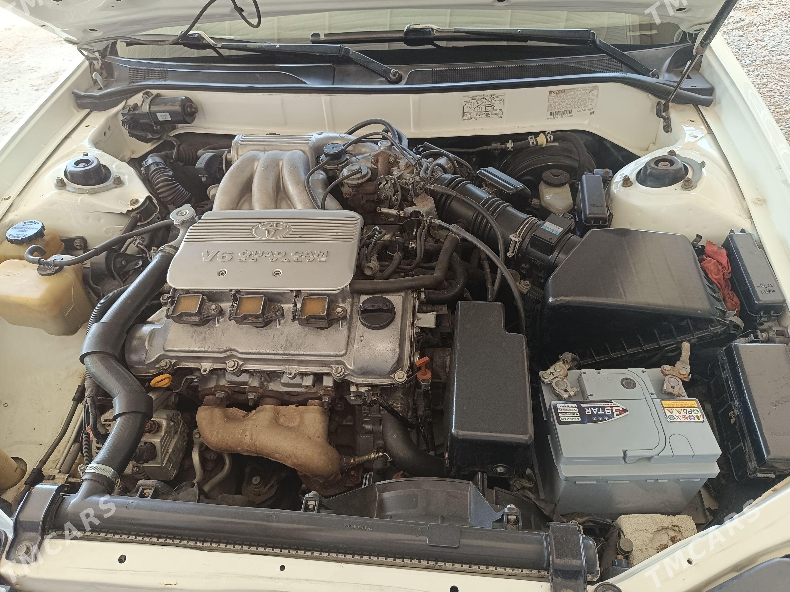 Toyota Avalon 1995 - 140 000 TMT - Мары - img 1