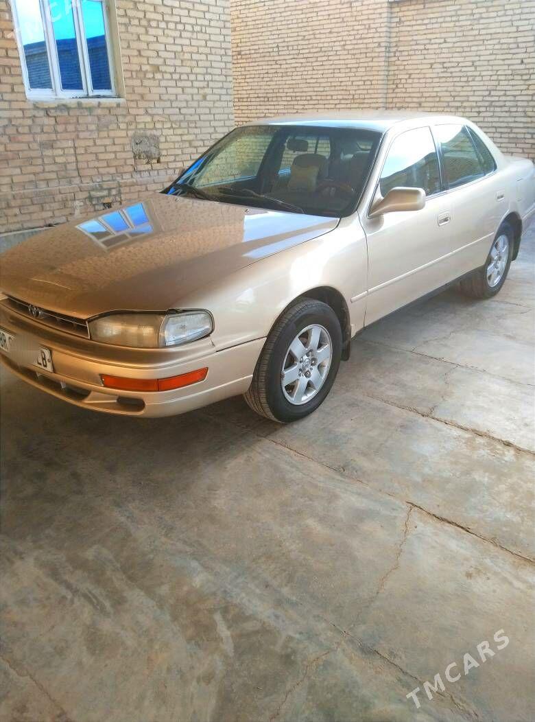 Toyota Camry 1994 - 100 000 TMT - Сакар - img 1