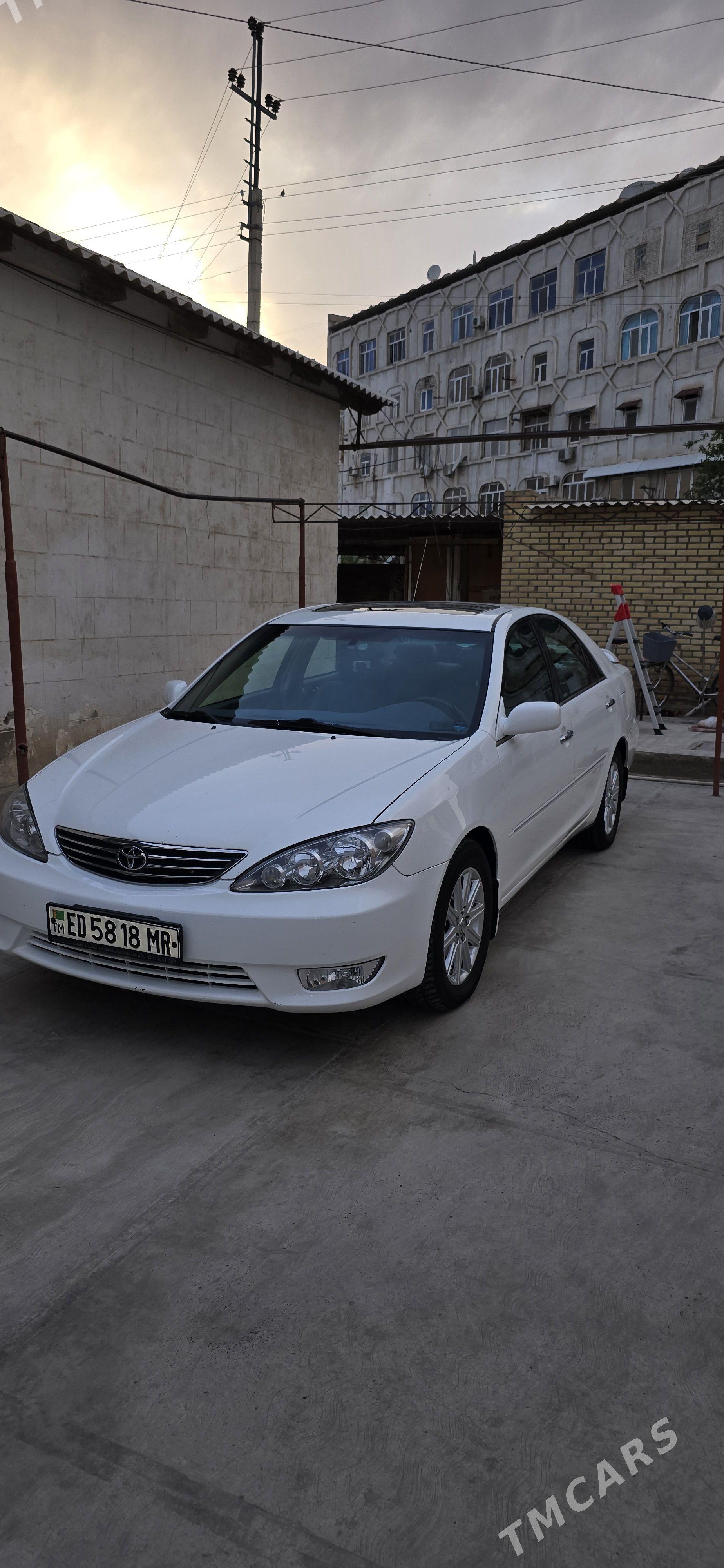 Toyota Camry 2003 - 250 000 TMT - Мары - img 1