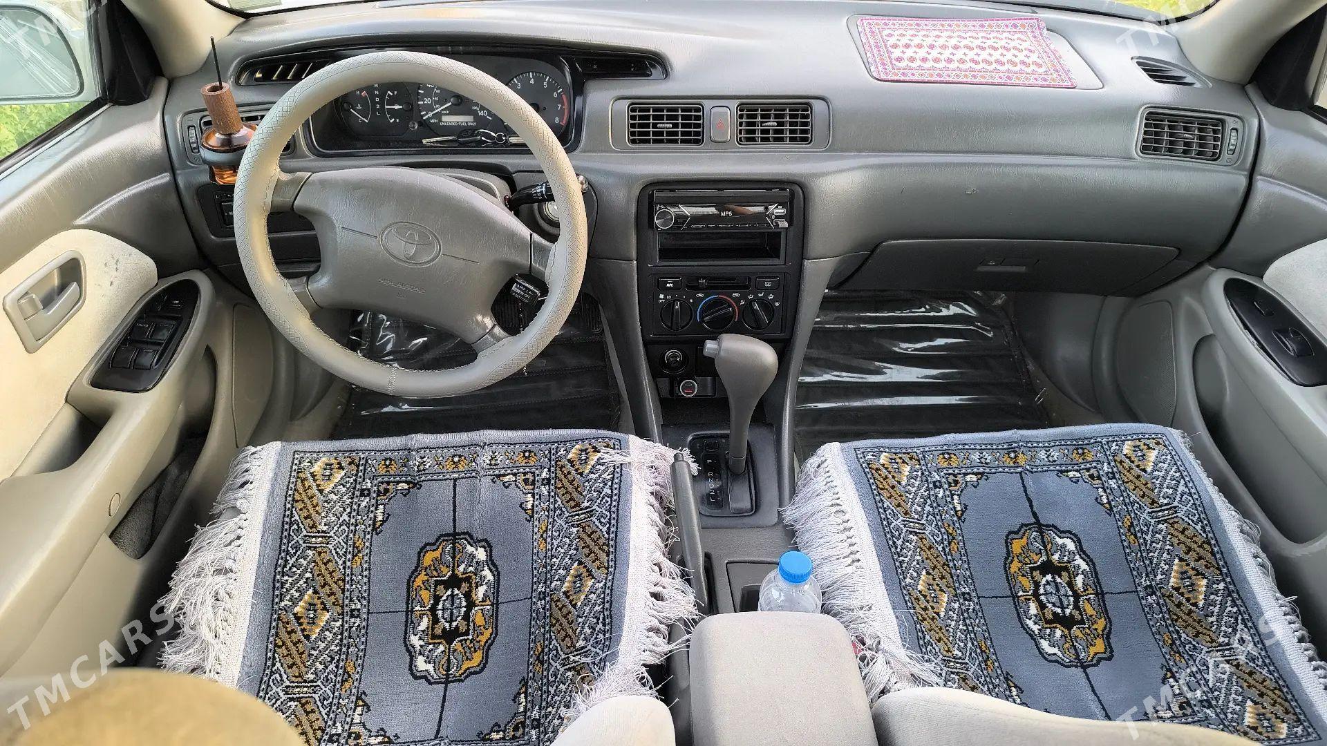 Toyota Camry 1998 - 190 000 TMT - Saýat - img 1